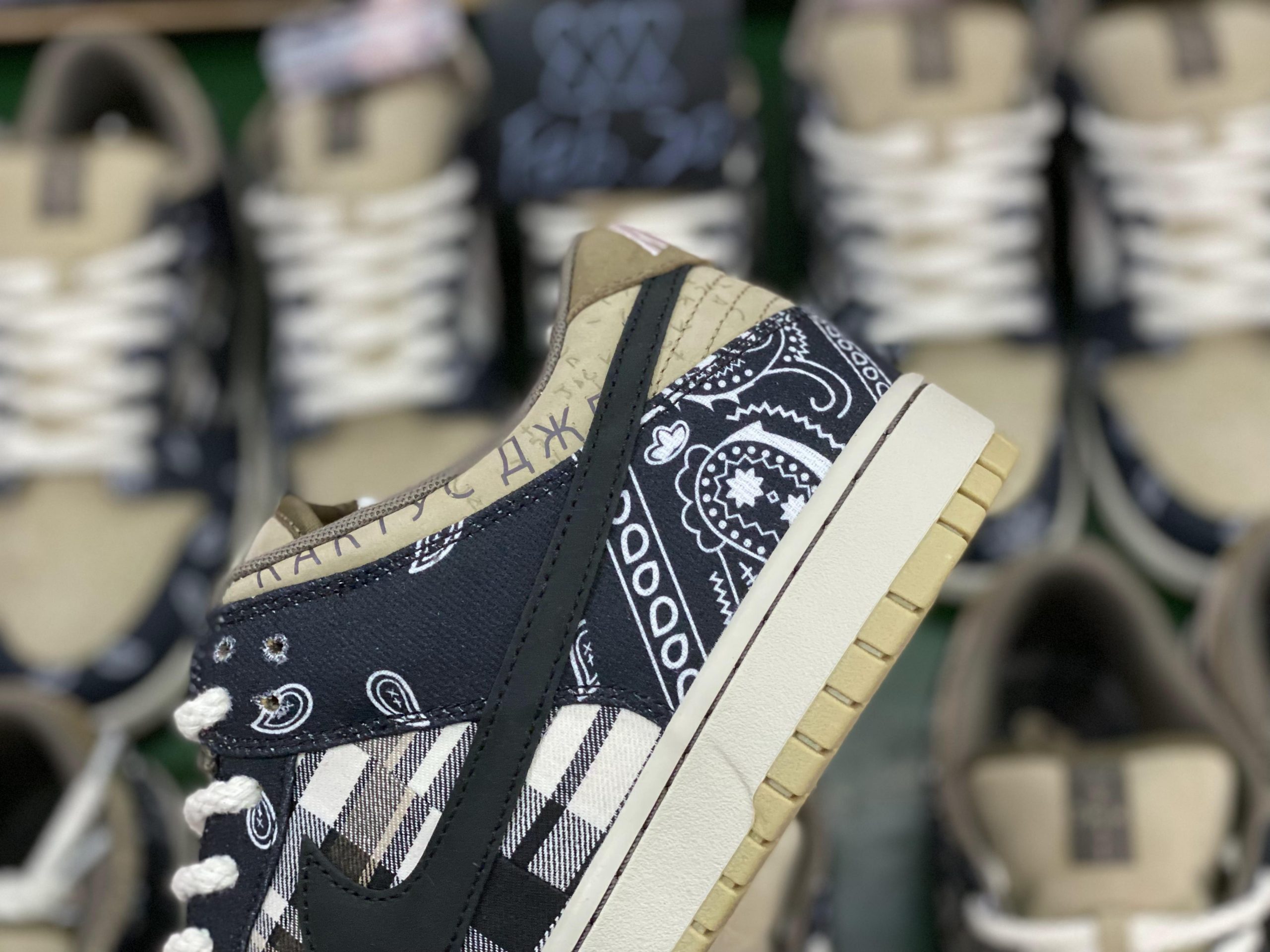 Nike SB Dunk Low Travis Scott (Regular Box)
