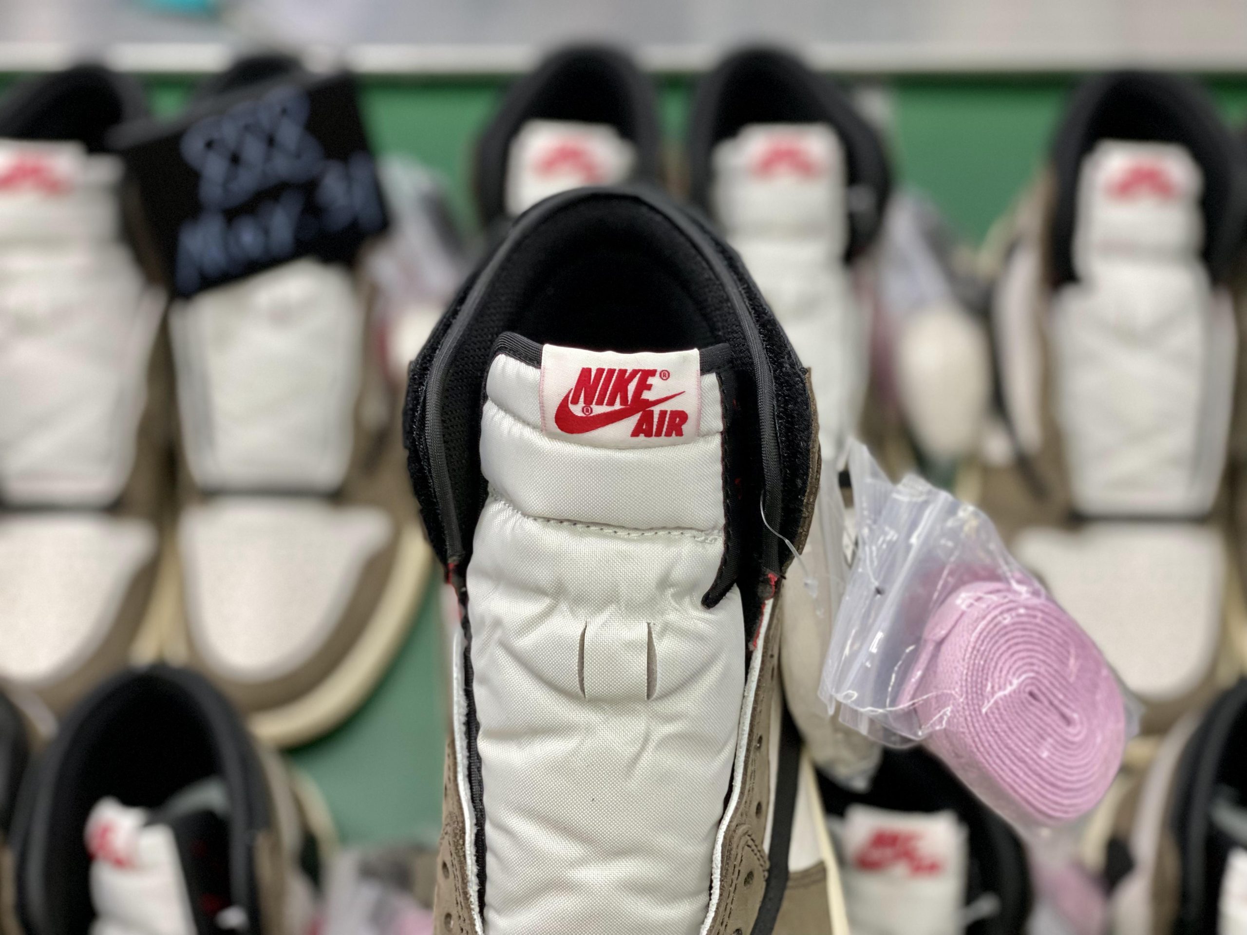 Jordan 1 Retro High Travis Scott Brown