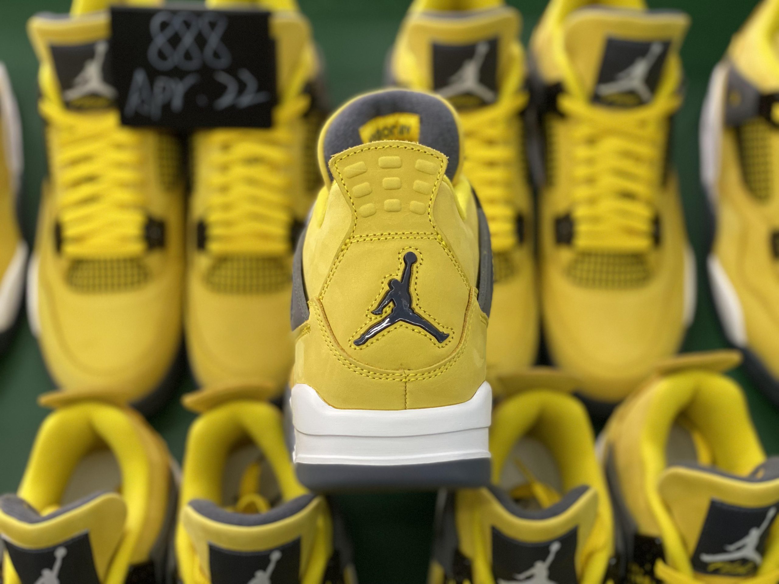 Jordan 4 Retro Lightning 2021