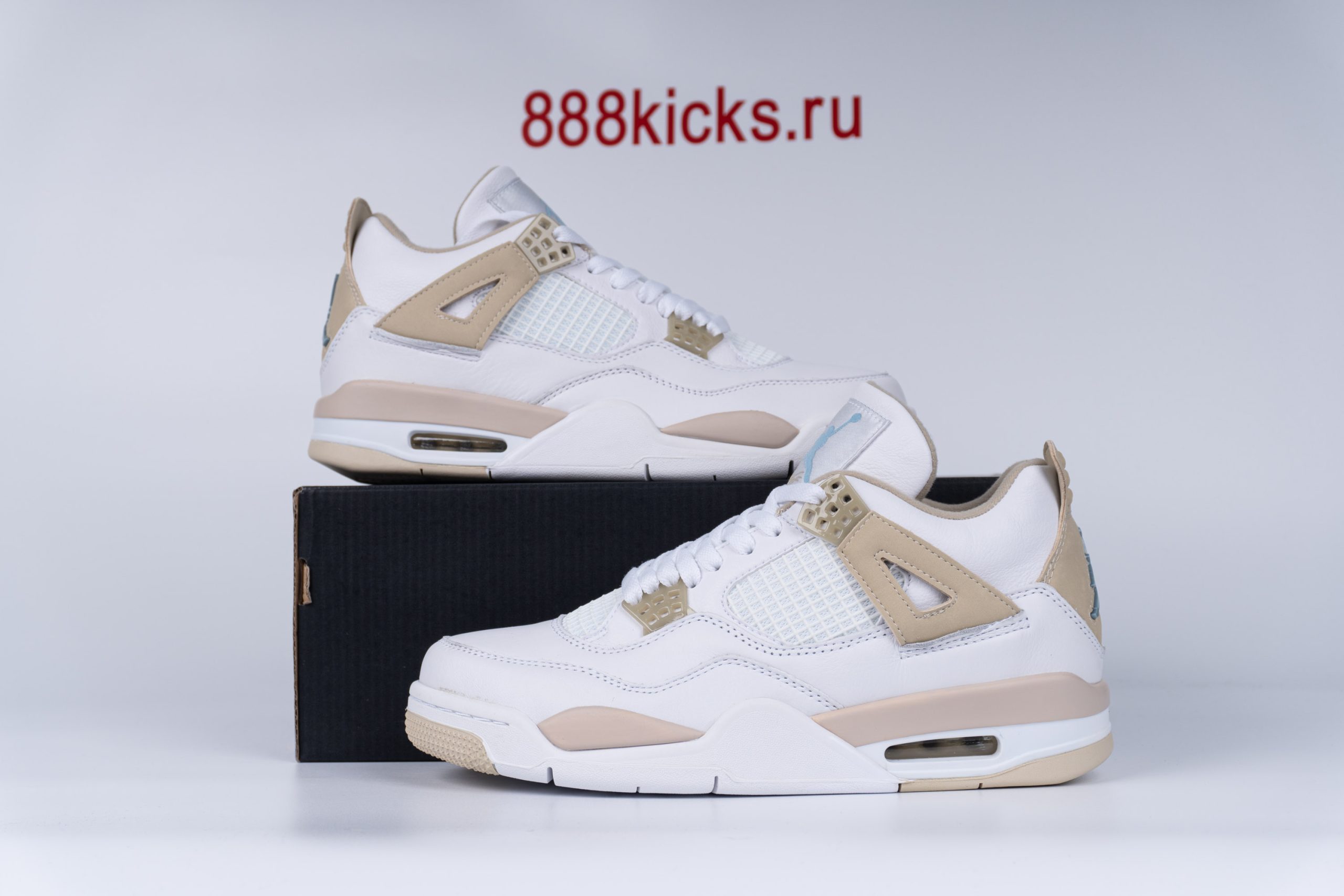 Air Jordan 4 Retro ‘Sand’