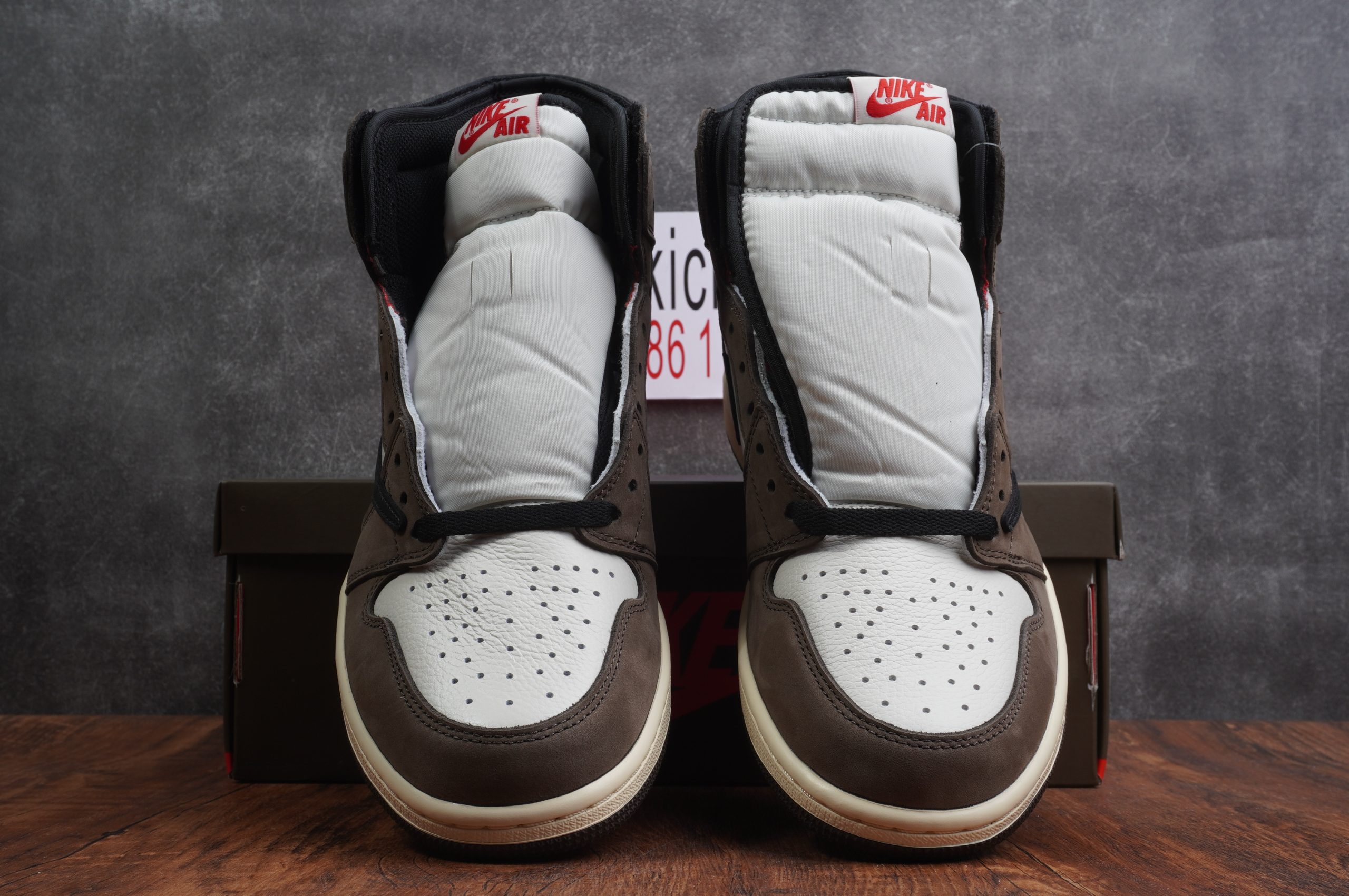 Jordan 1 Retro High Travis Scott Brown
