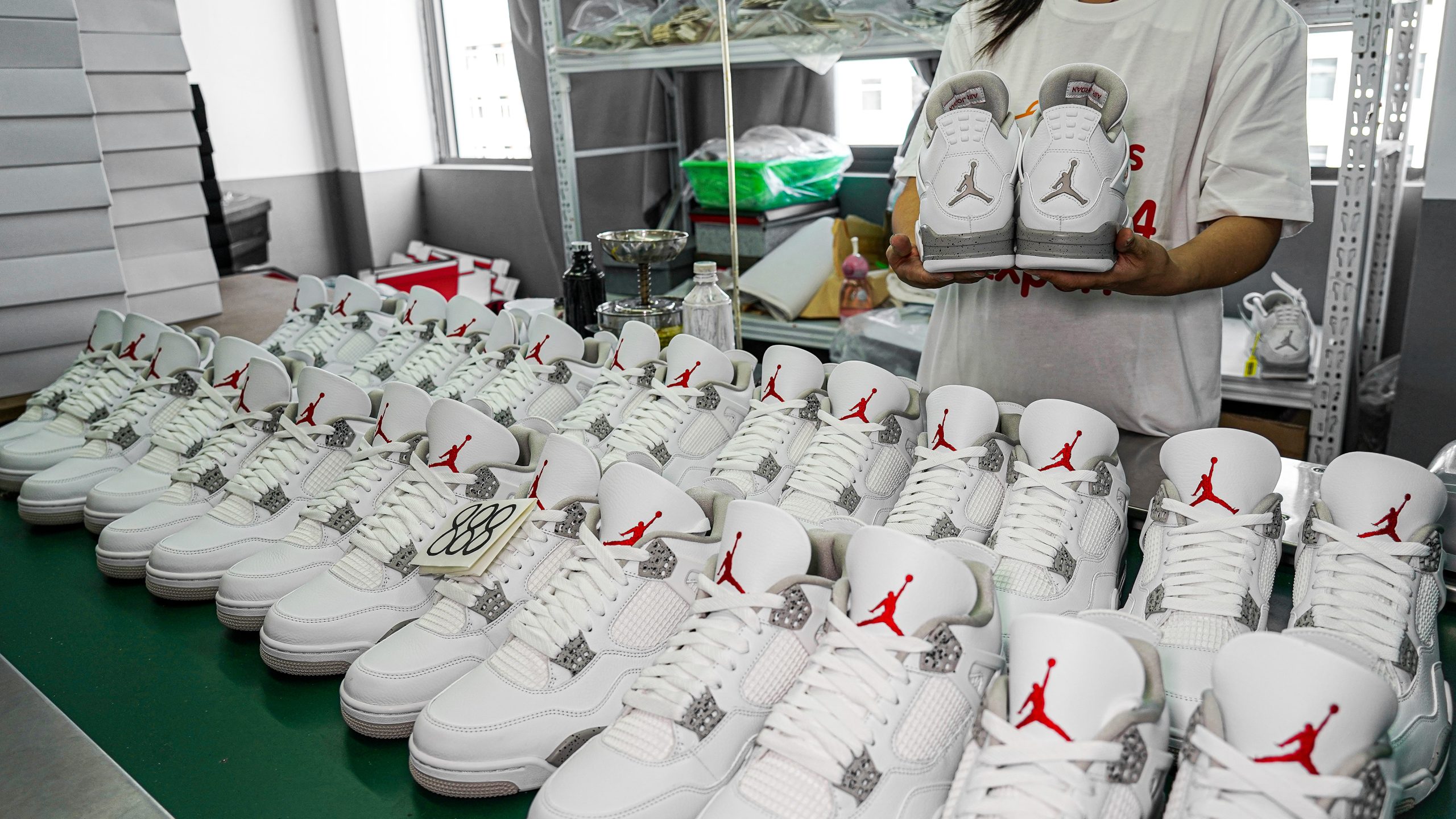 Jordan 4 Retro White Oreo 2021