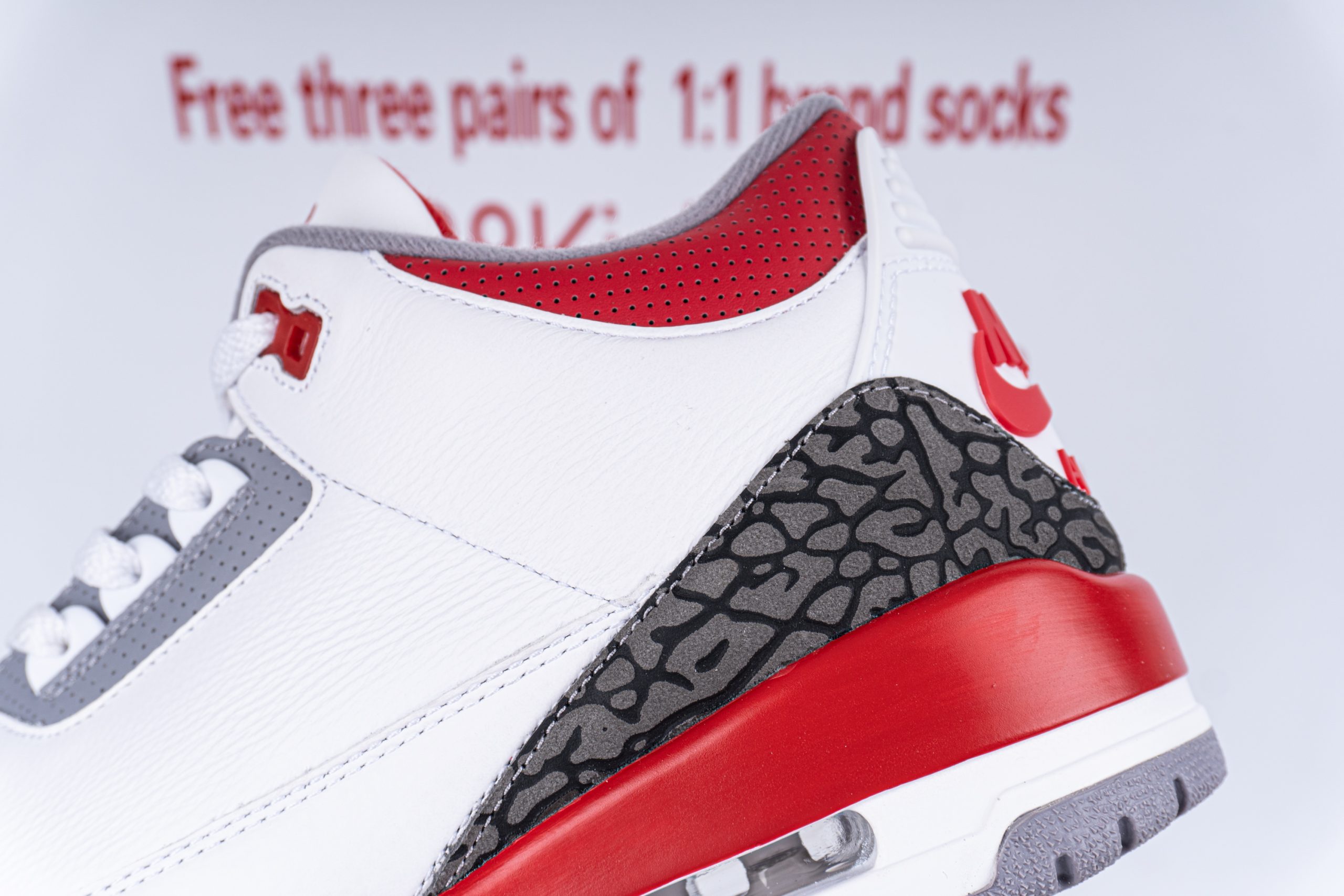 Jordan 3 Retro Fire Red 2022