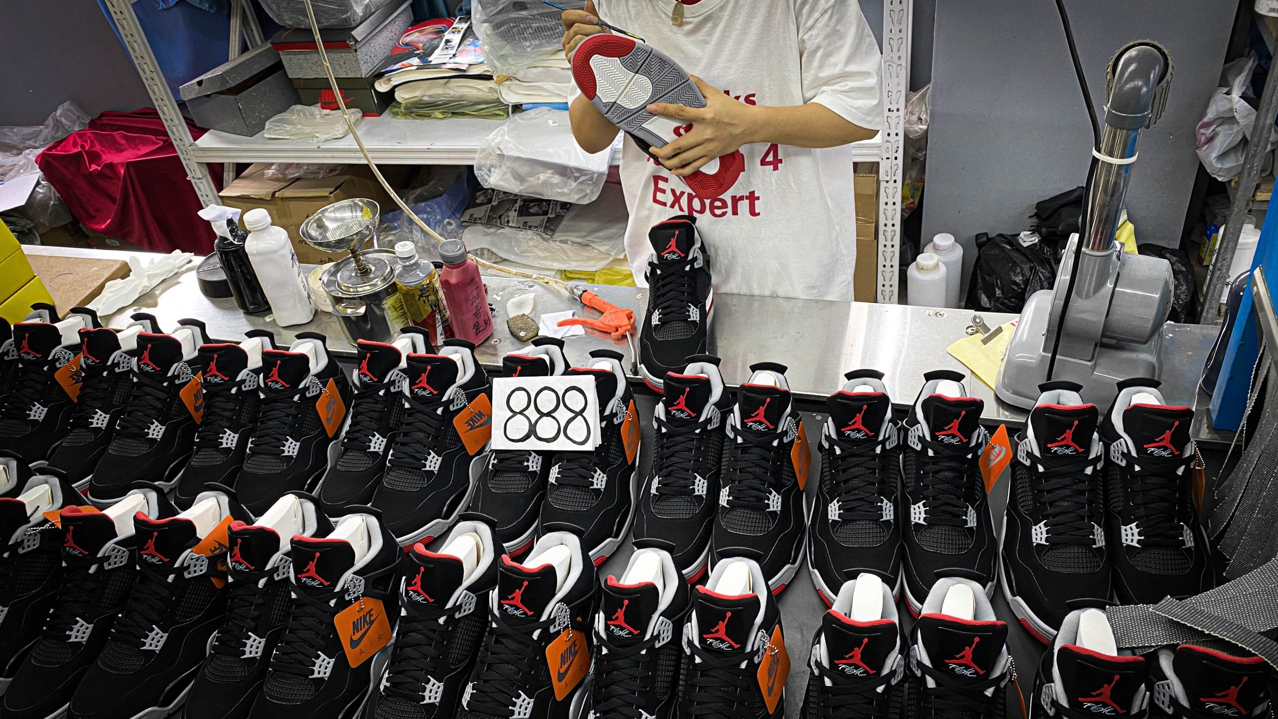 Jordan 4 Retro Bred 2019