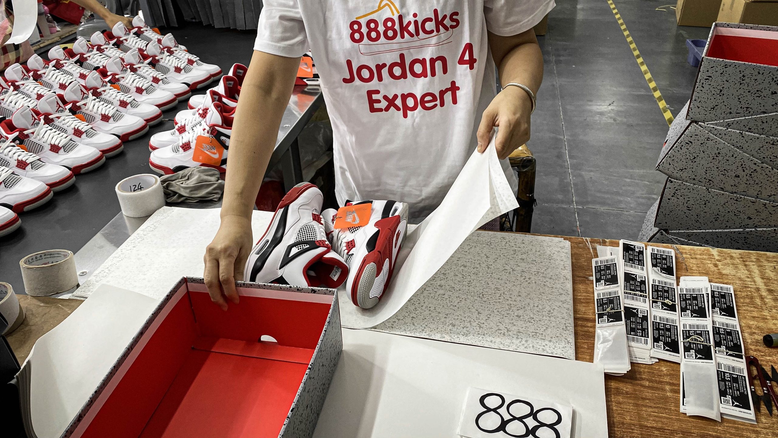 Jordan 4 Retro Fire Red 2020