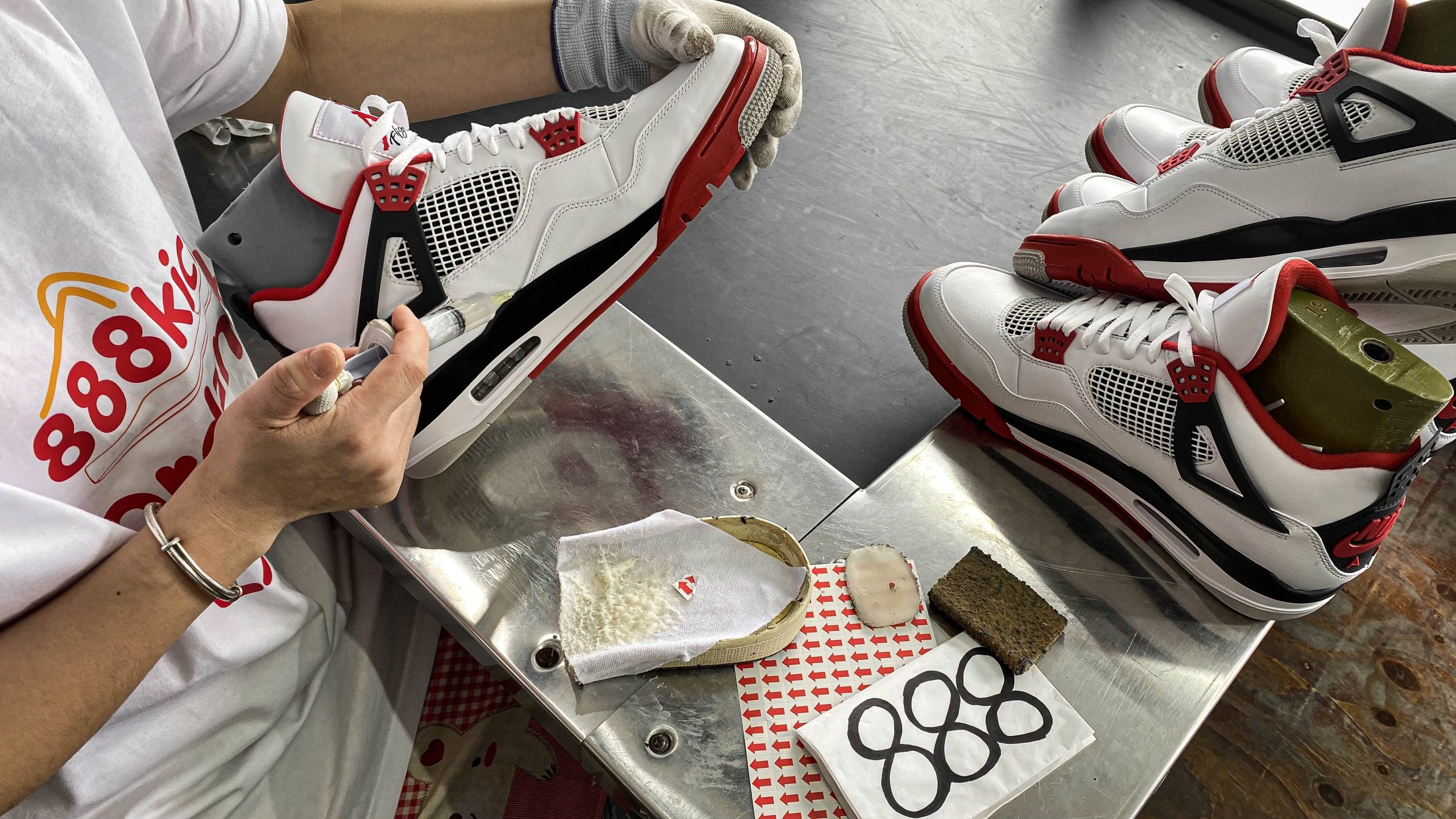 Jordan 4 Retro Fire Red 2020