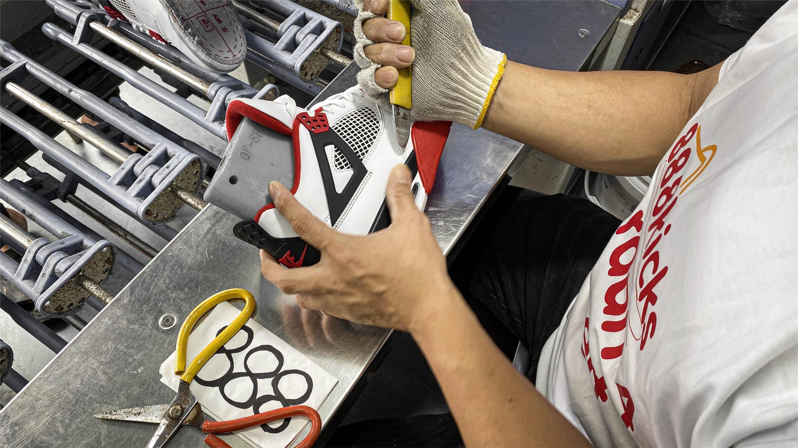 Jordan 4 Retro Fire Red 2020