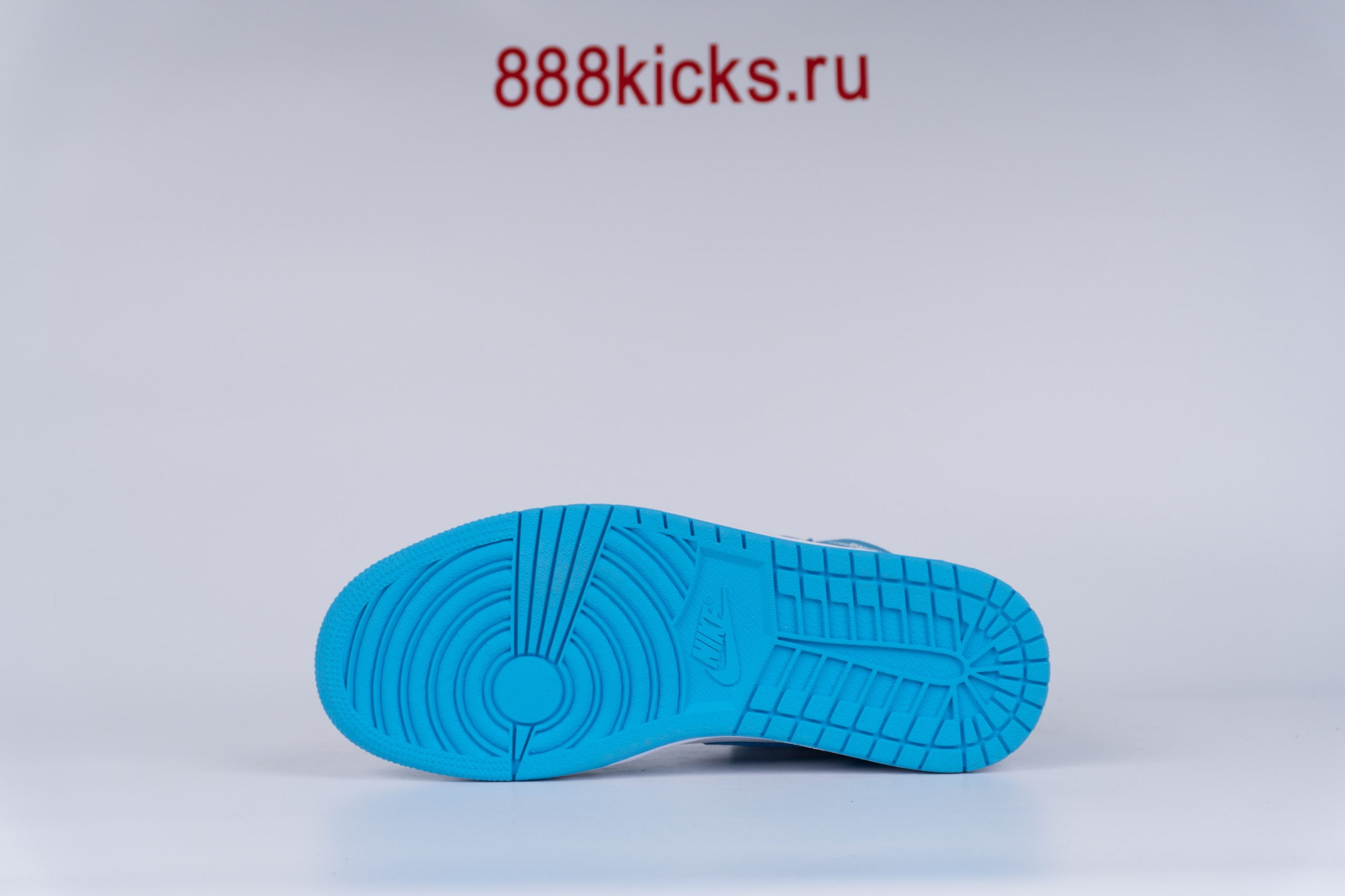 Jordan 1 Retro UNC
