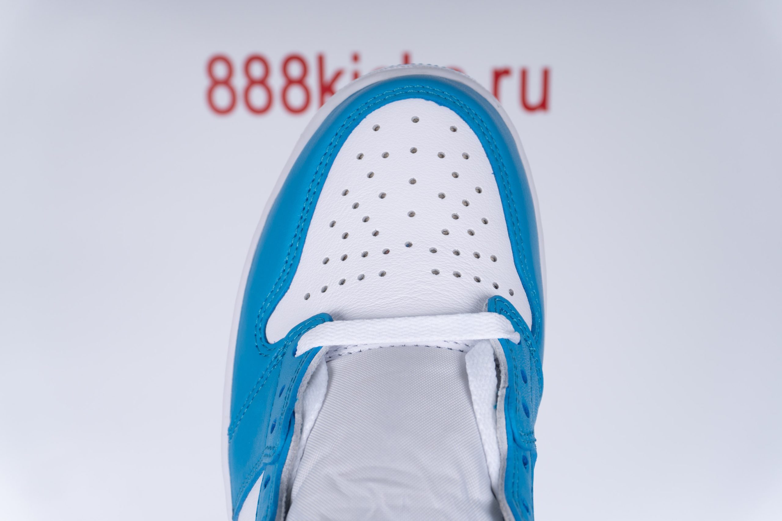 Jordan 1 Retro UNC