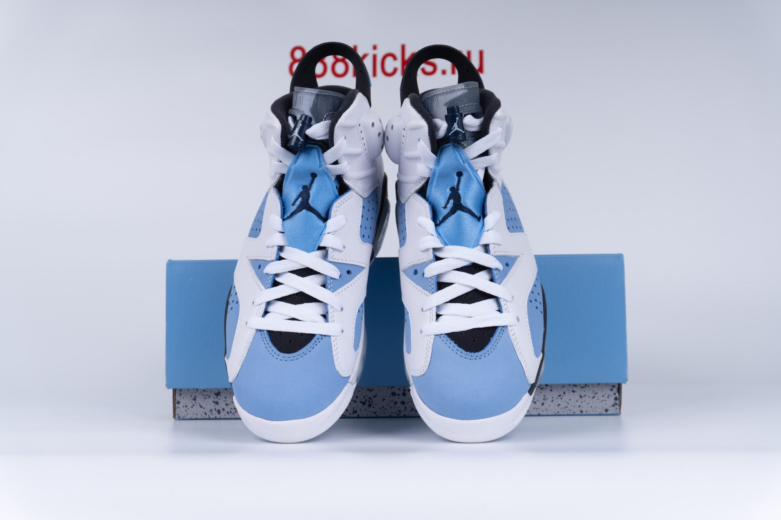 Jordan 6 Retro UNC White