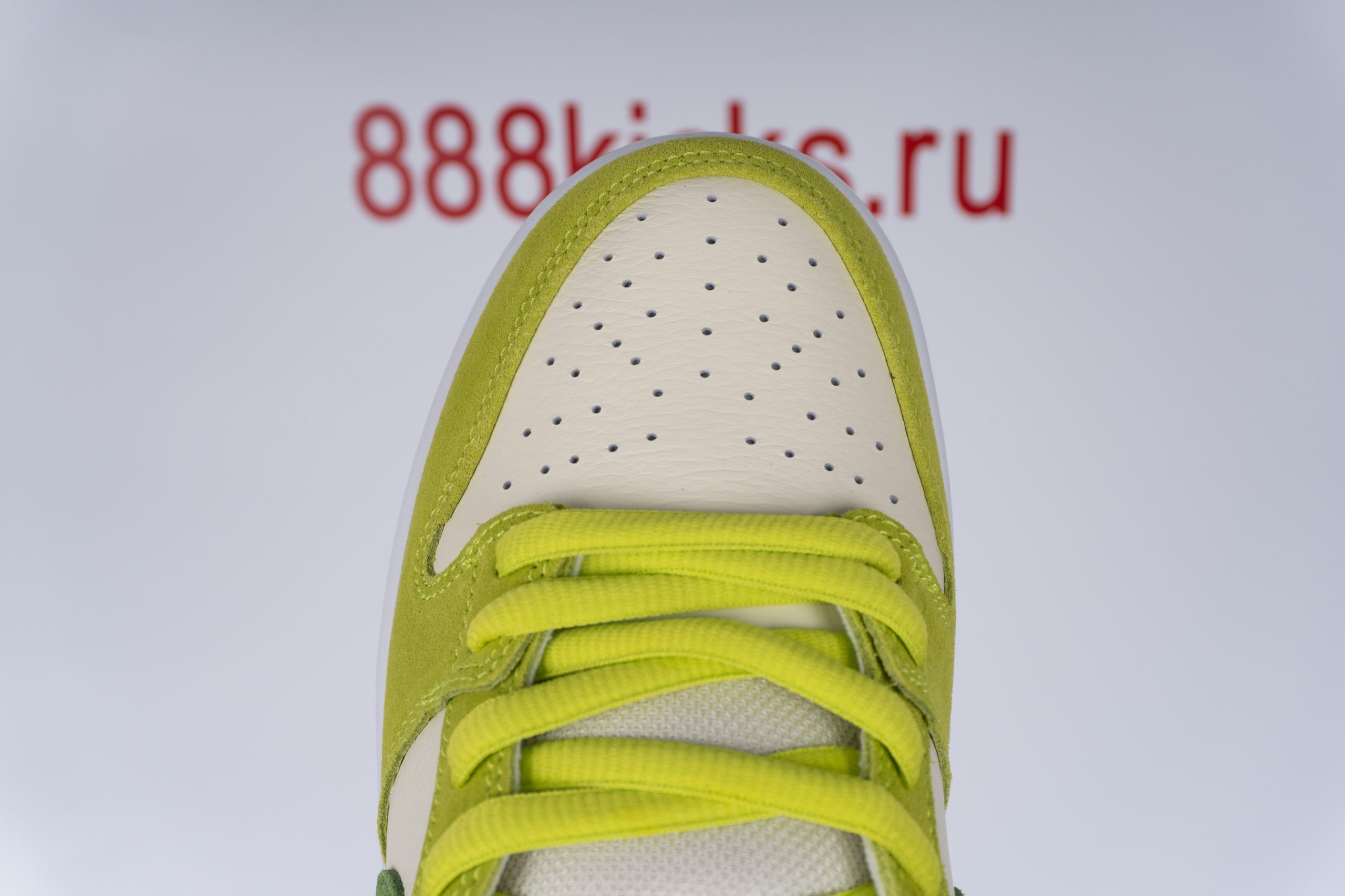 Nike SB Dunk Low Green Apple