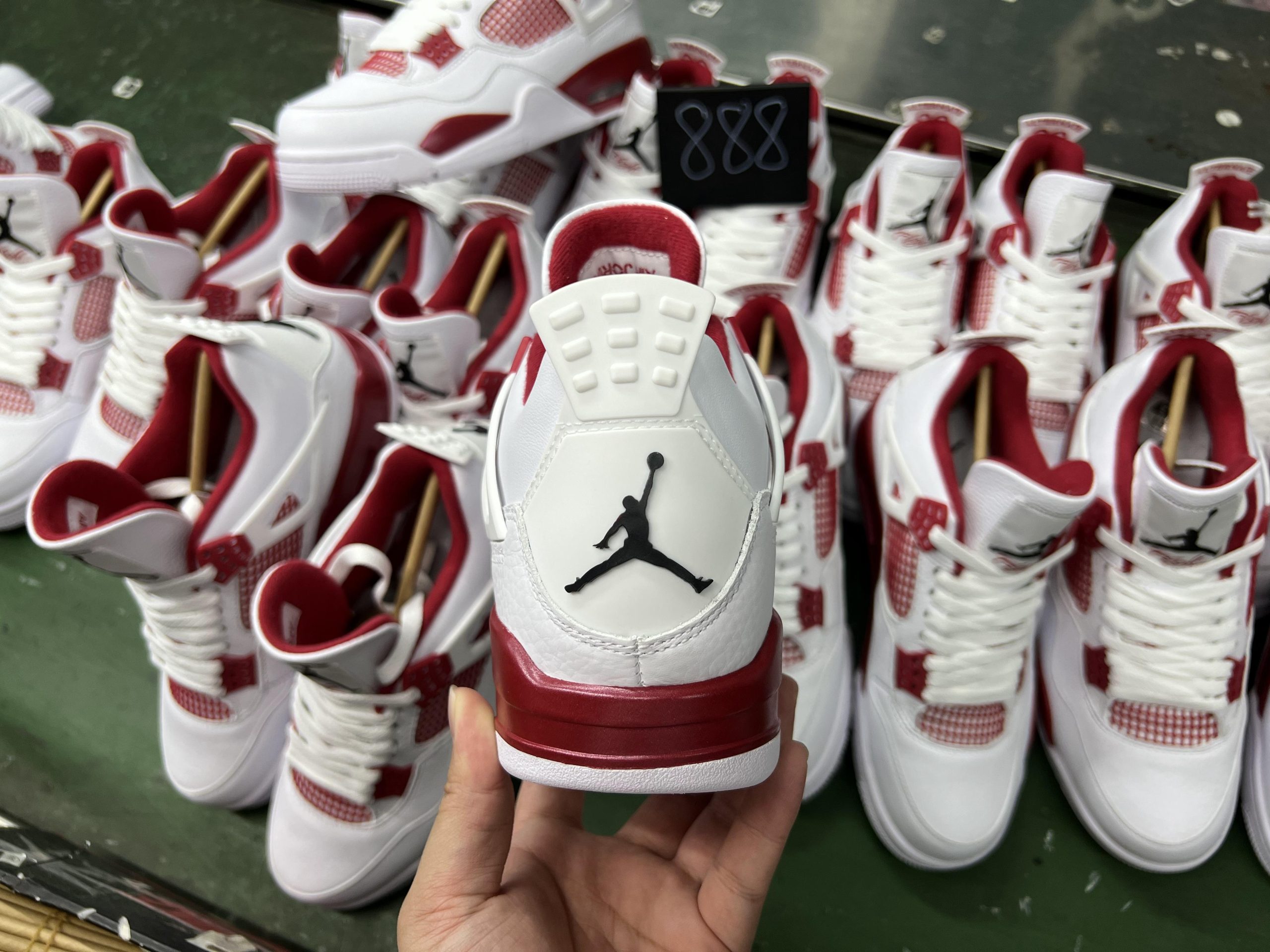 Jordan 4 Retro Alternate 89
