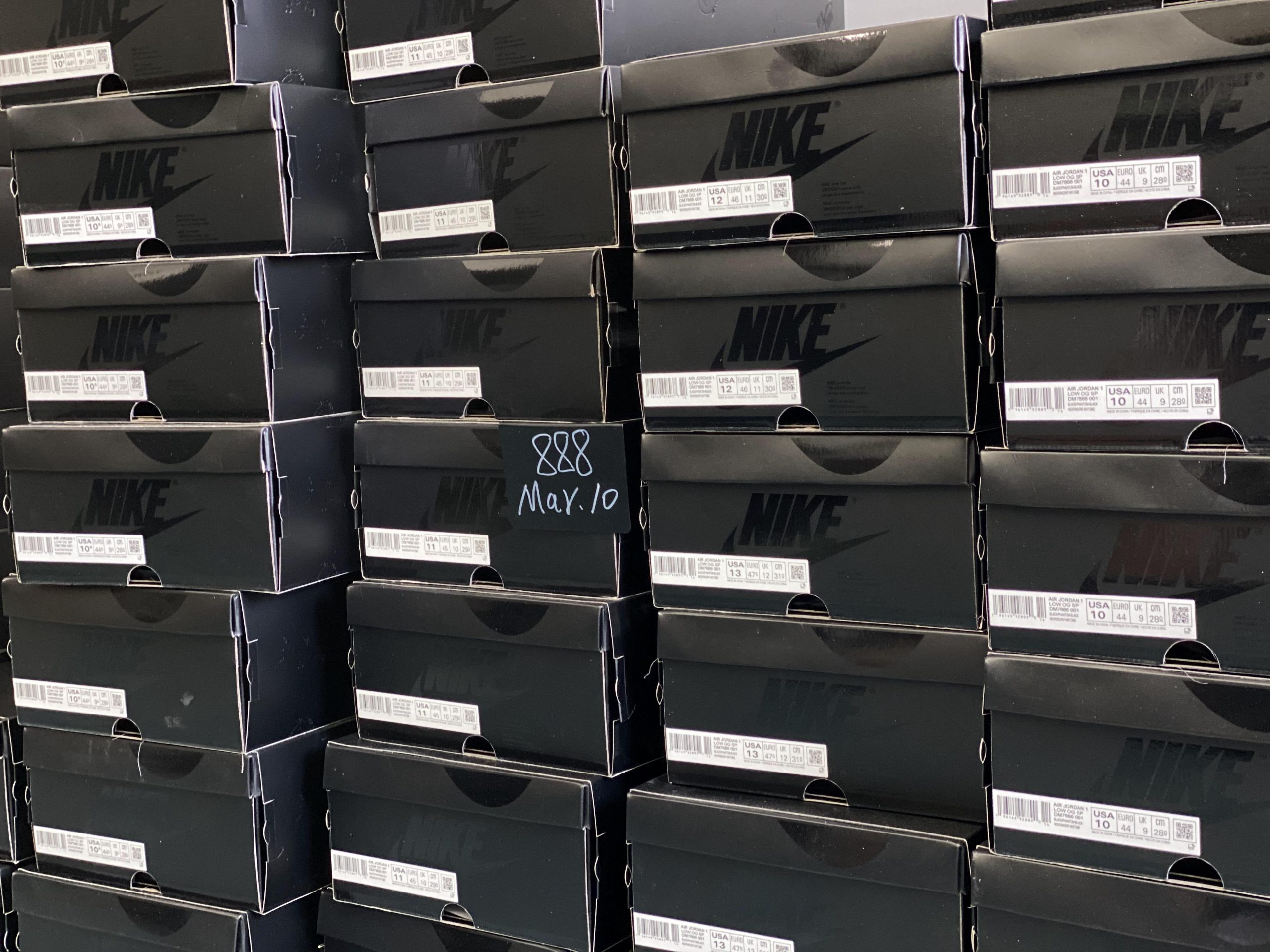 Jordan 1 Retro Low OG SP Travis Scott Black Phantom