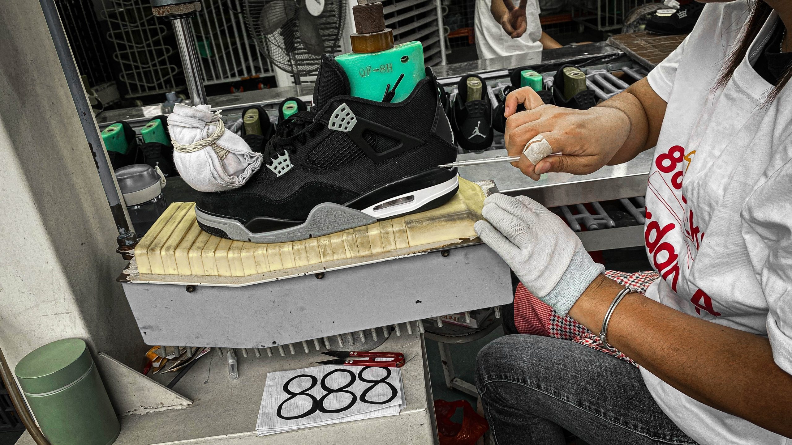 Jordan 4 Retro SE Black Canvas