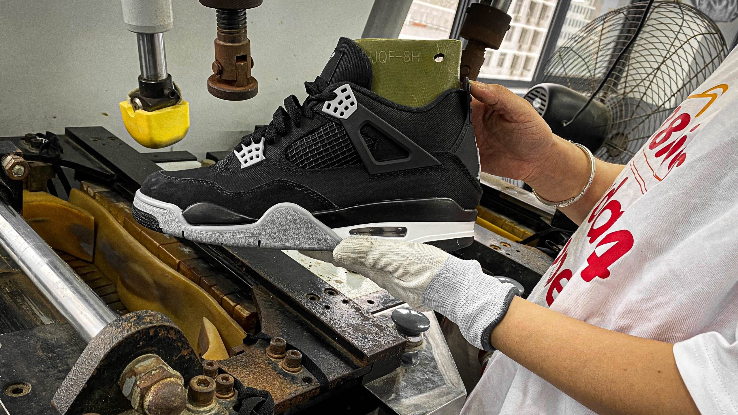 Jordan 4 Retro SE Black Canvas