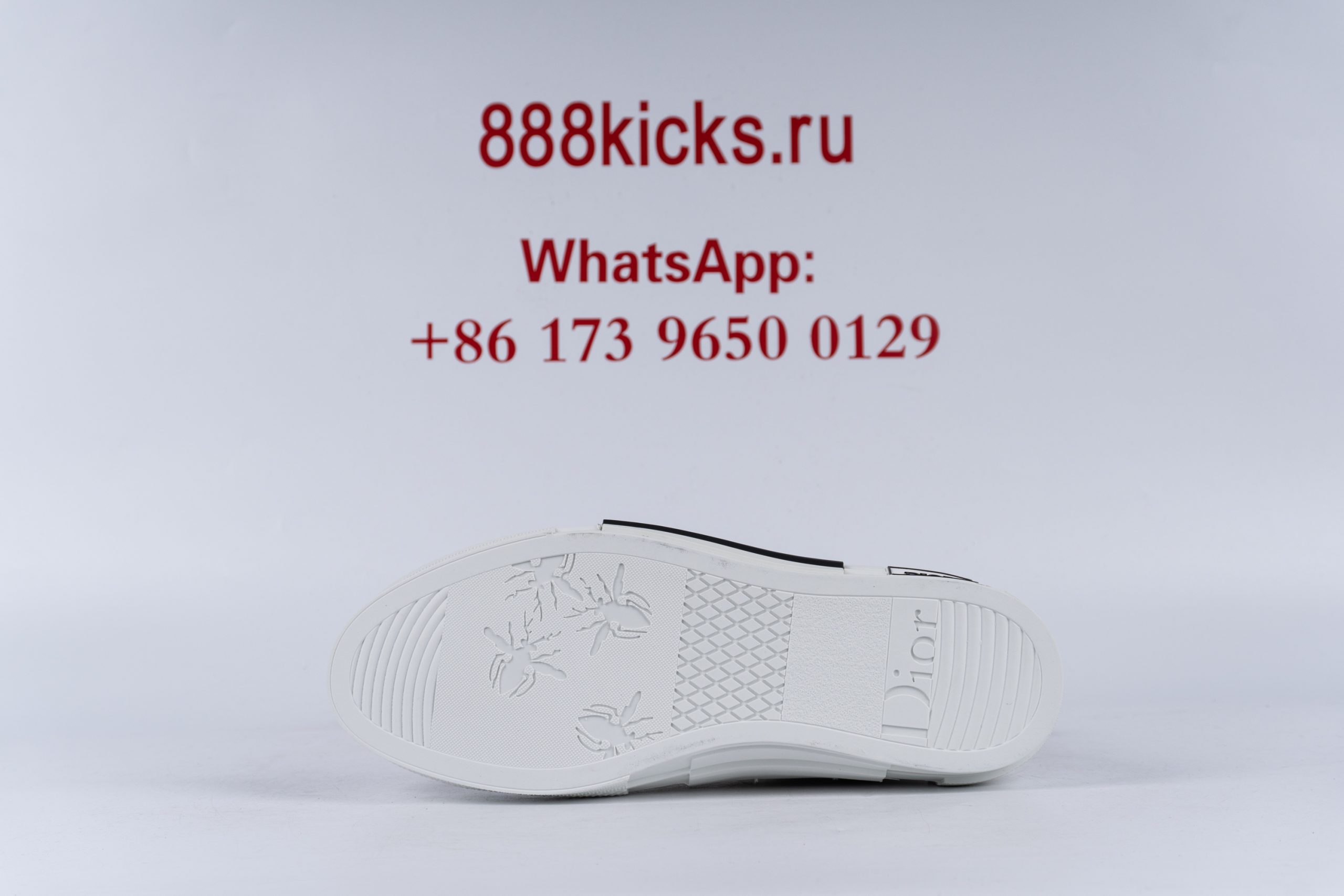 D1or B23 High Top Oblique
