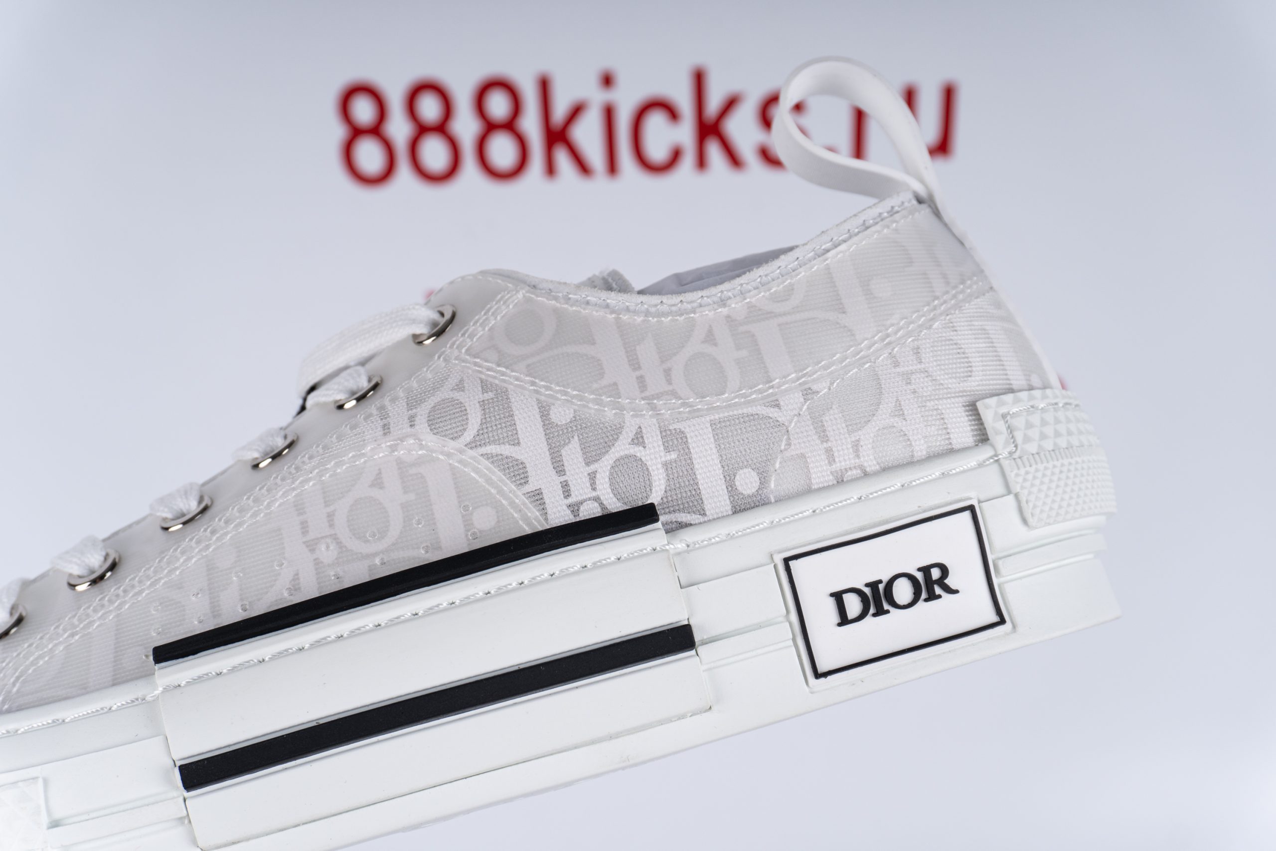 D1or B23 Low Top Oblique