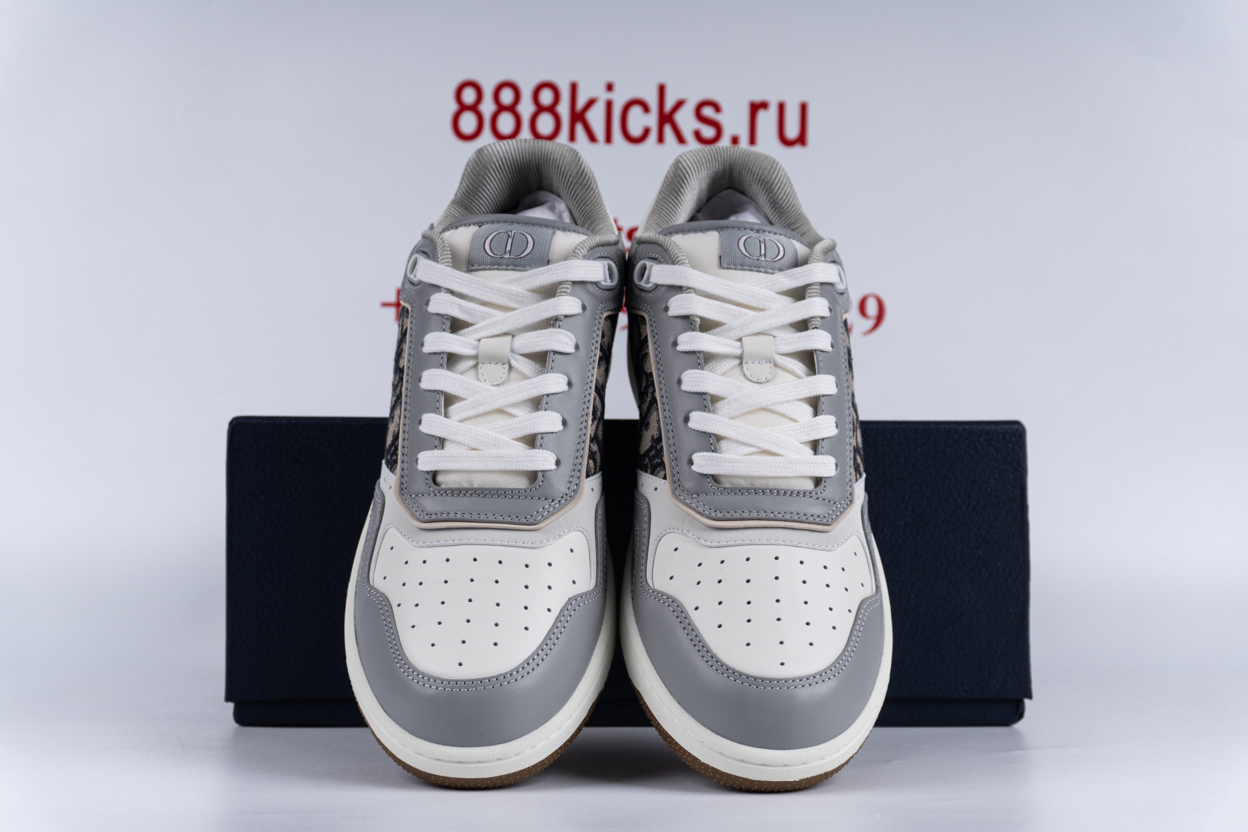 D1or B27 Low Gray White