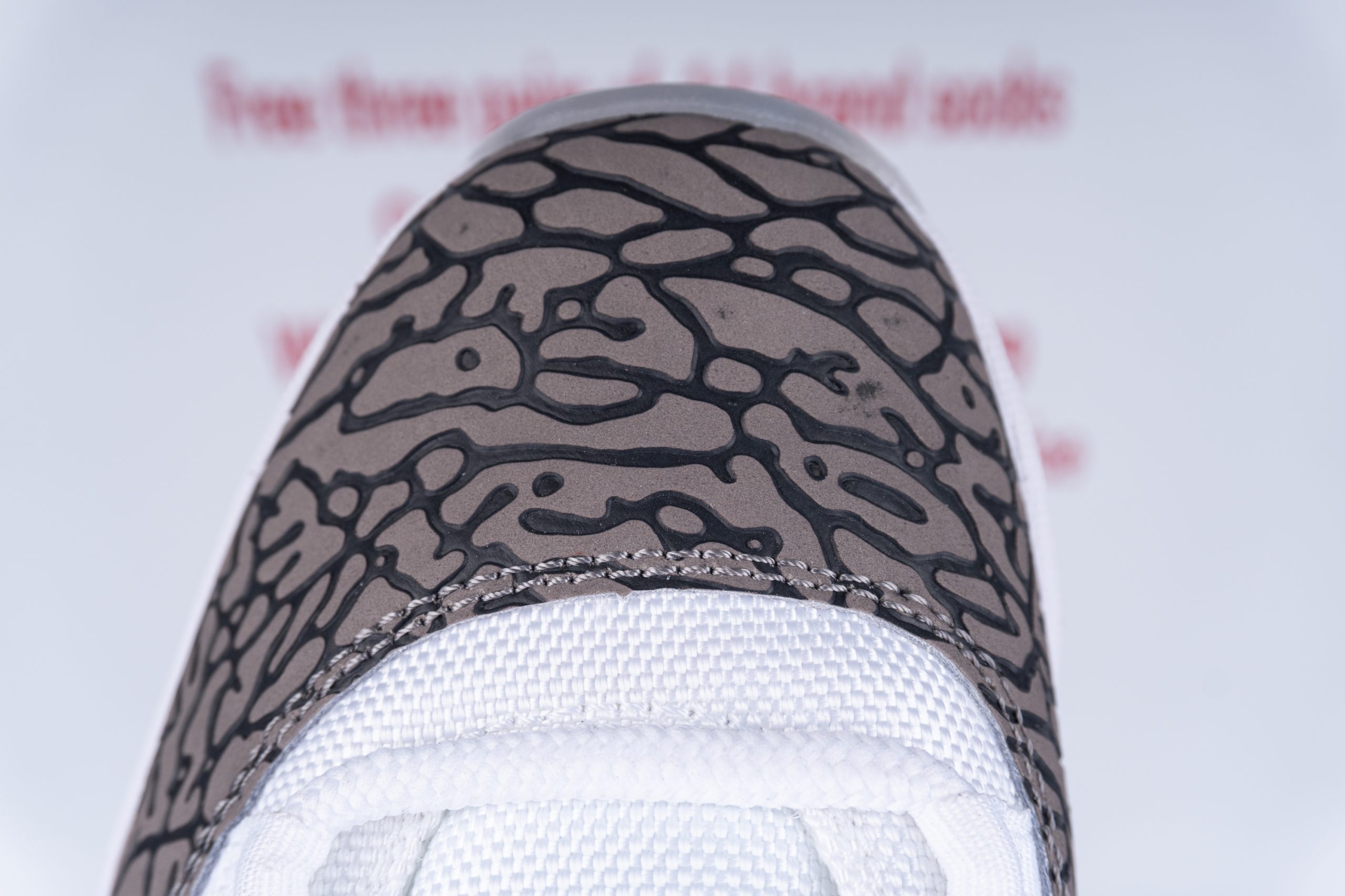 Jordan 11 Retro Low IE White Cement