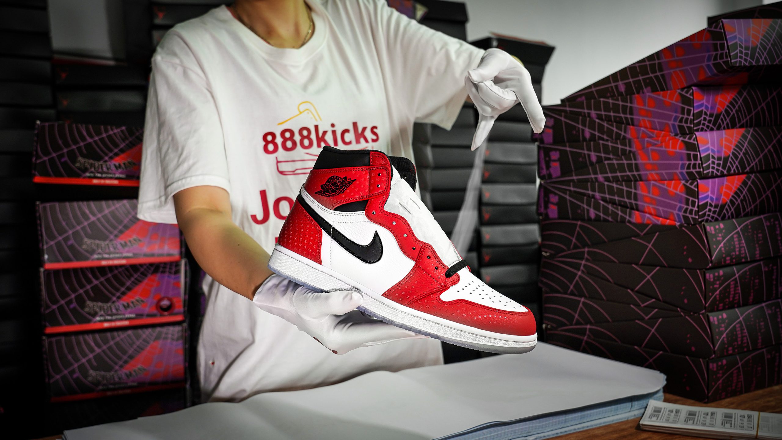 Jordan 1 Retro High Spider Man Origin Story (Special Box)