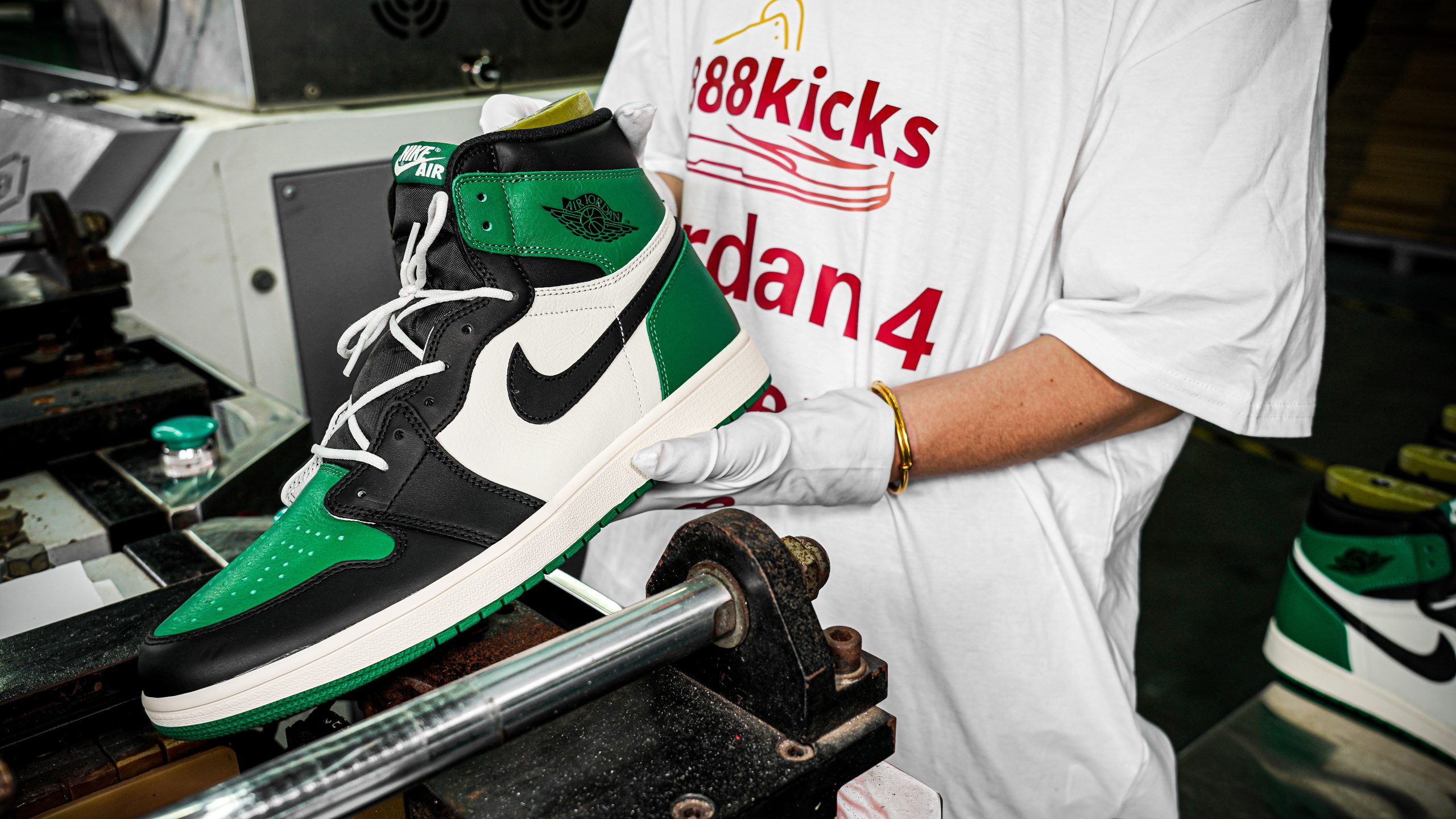 Jordan 1 Retro High Pine Green