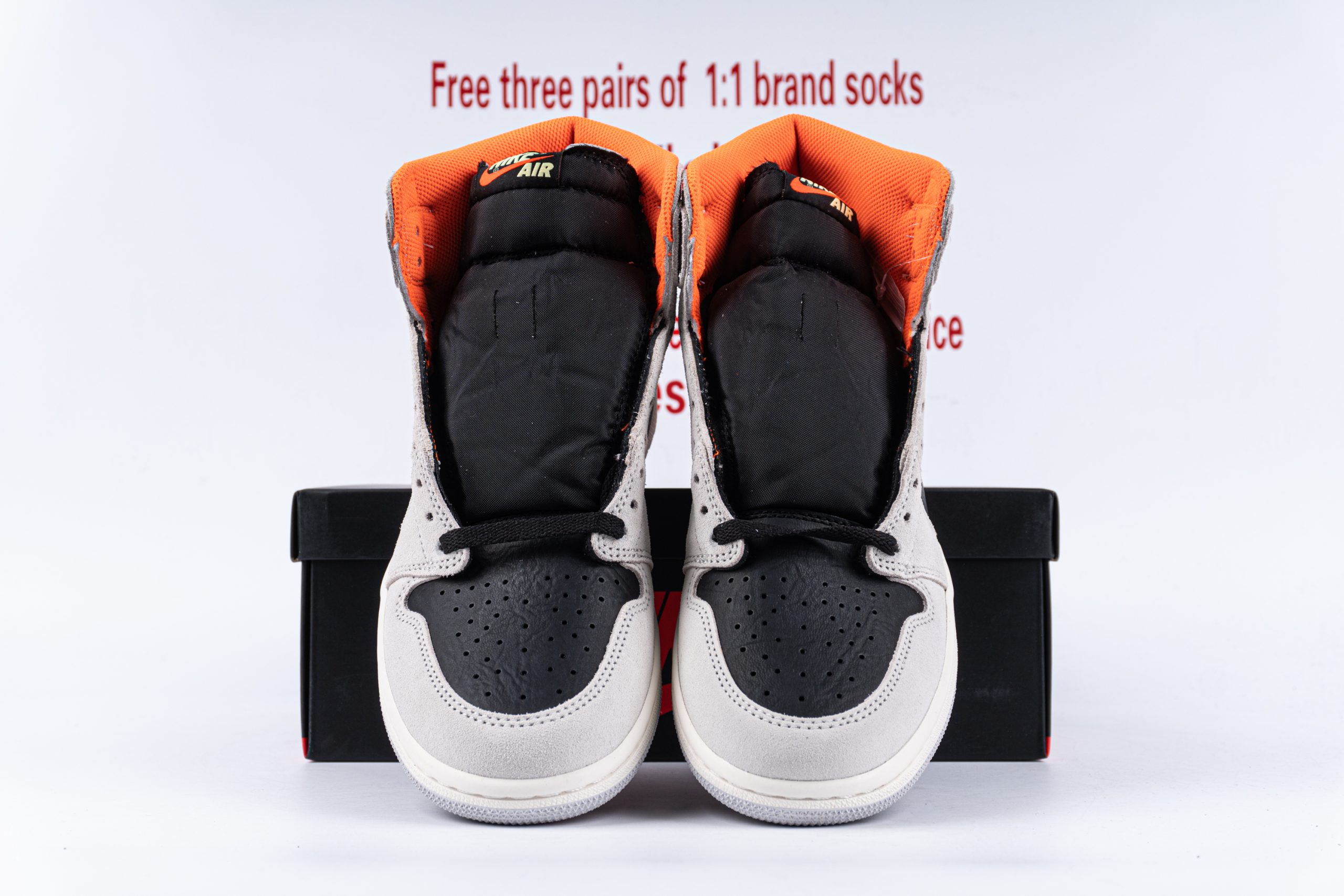 Jordan 1 Retro High Neutral Grey Hyper Crimson