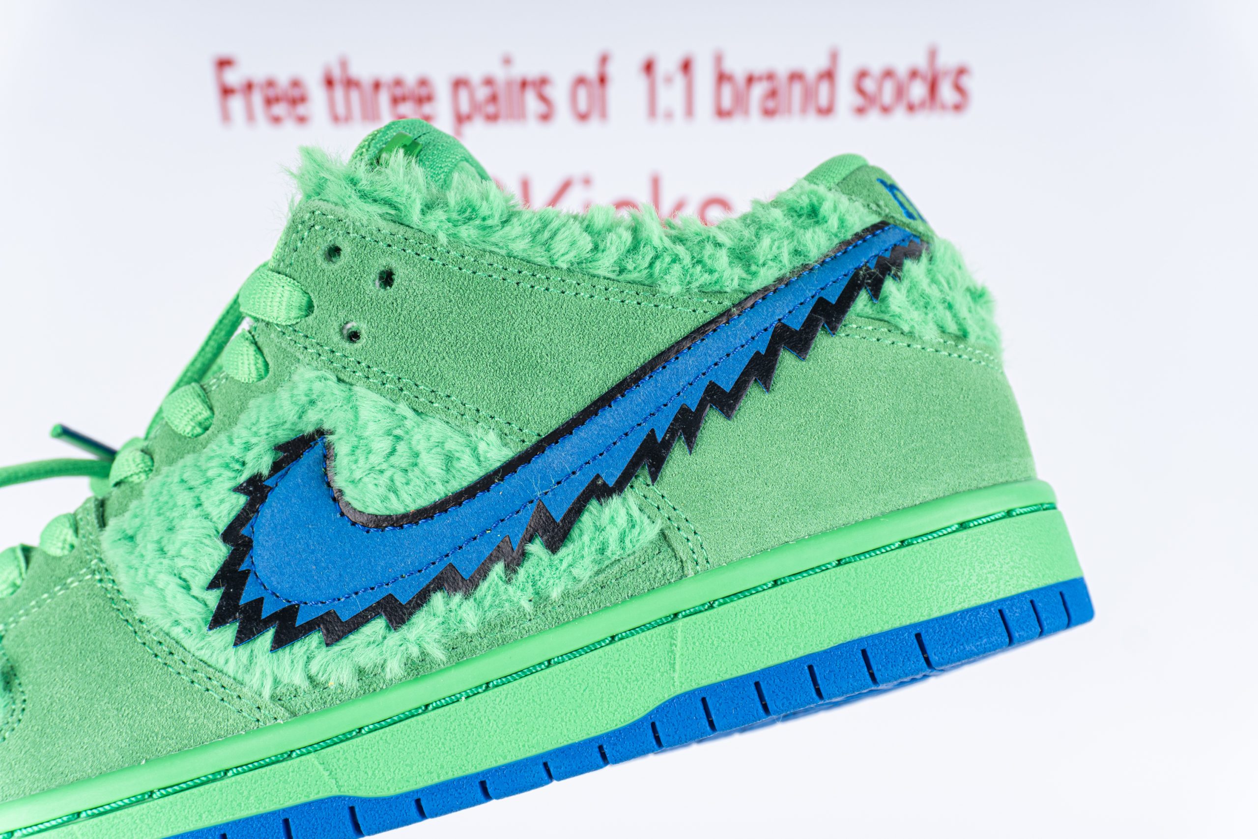 Nike SB Dunk Low Grateful Dead Bears Green