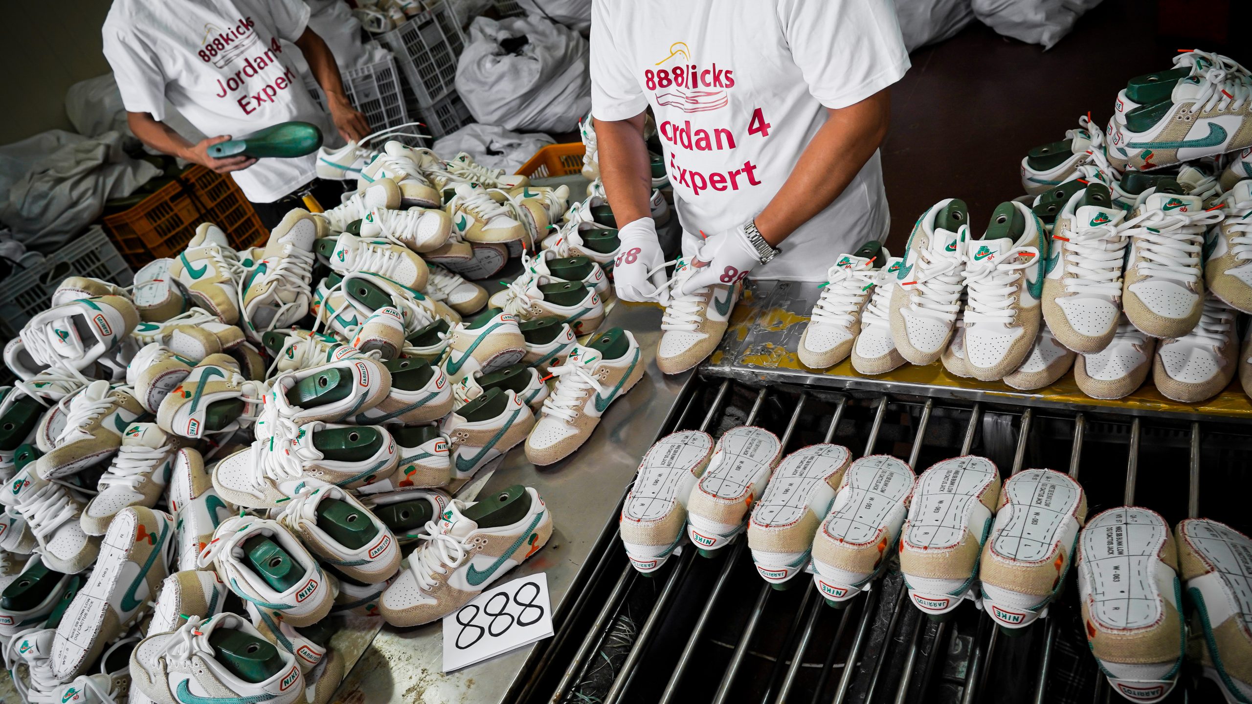 Nike SB Dunk Low Jarritos