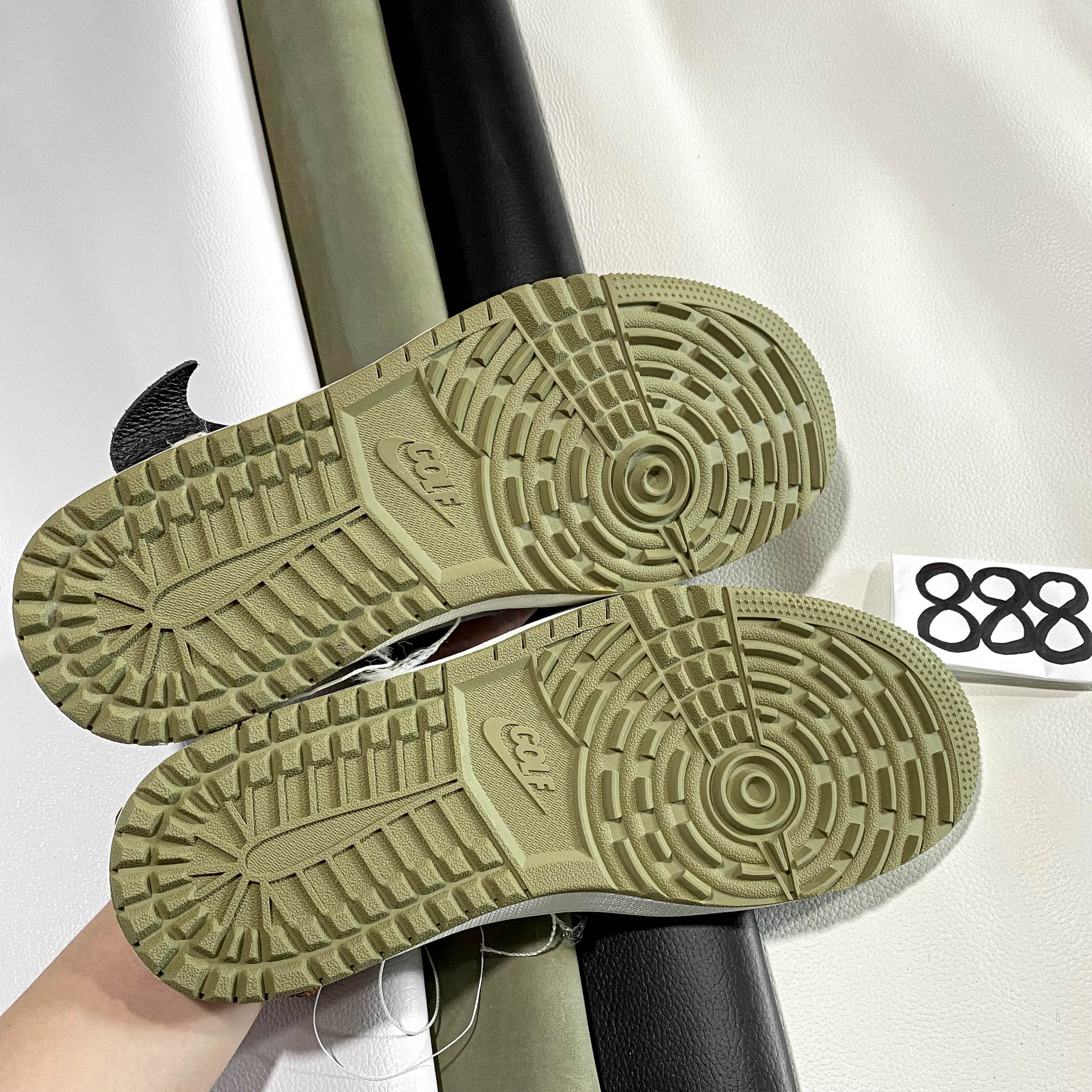 Jordan 1 Retro Low Golf Travis Scott Neutral Olive