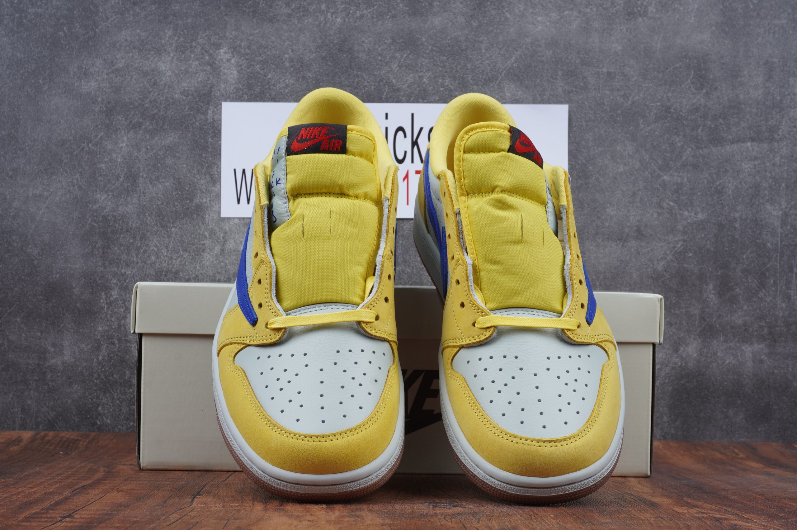 Travis Scott x Air Jordan 1 Low OG Canary DZ4137-700