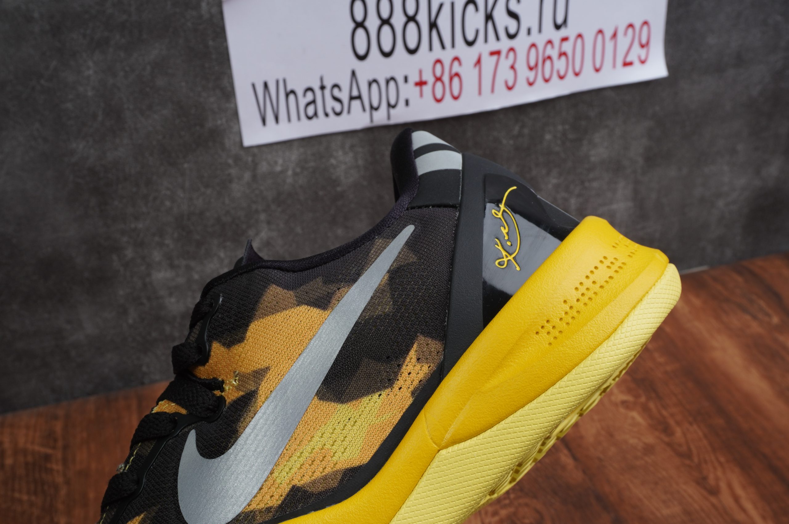 Kobe 8 System Elctrc Grey Start Black Vivid Slfr