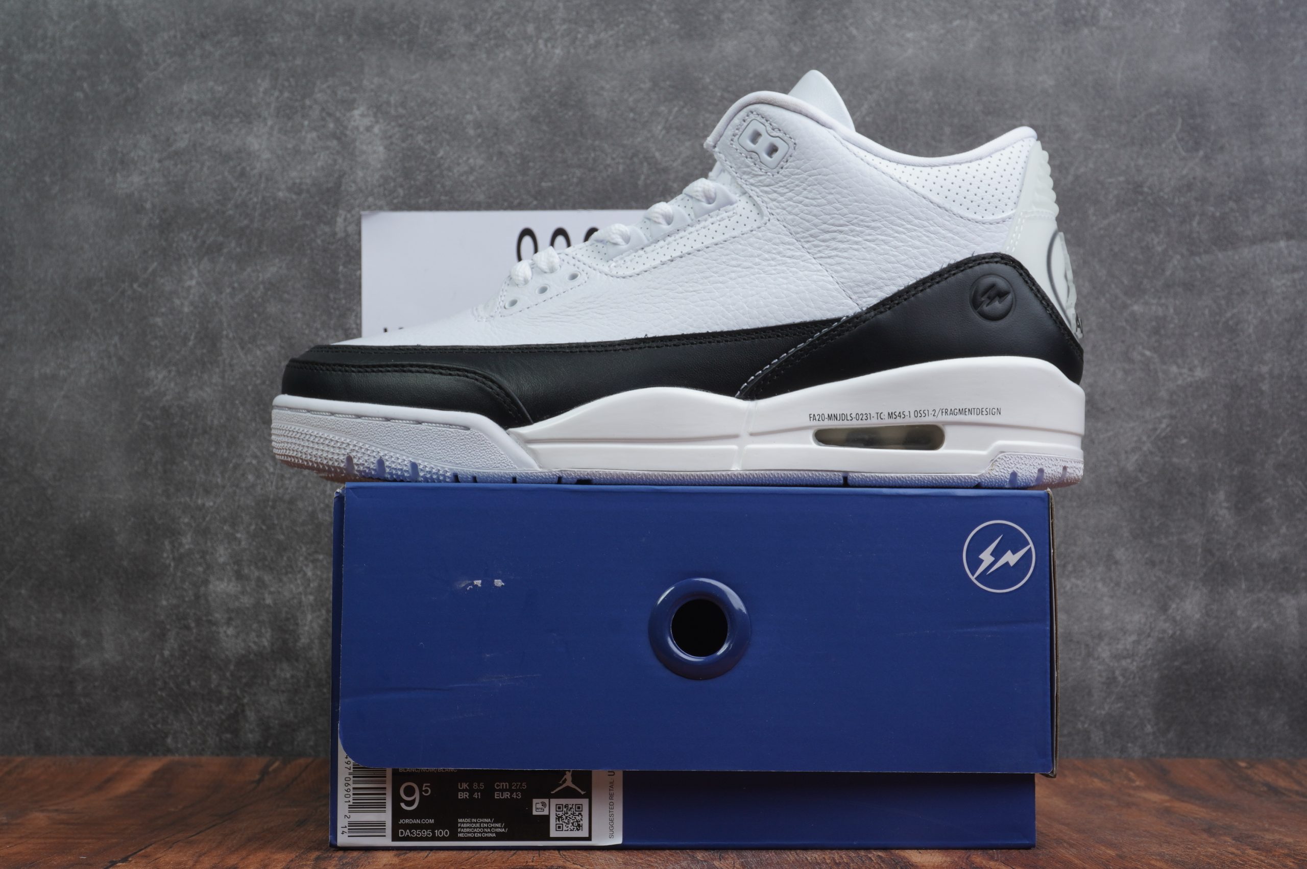 Jordan 3 Retro Fragment