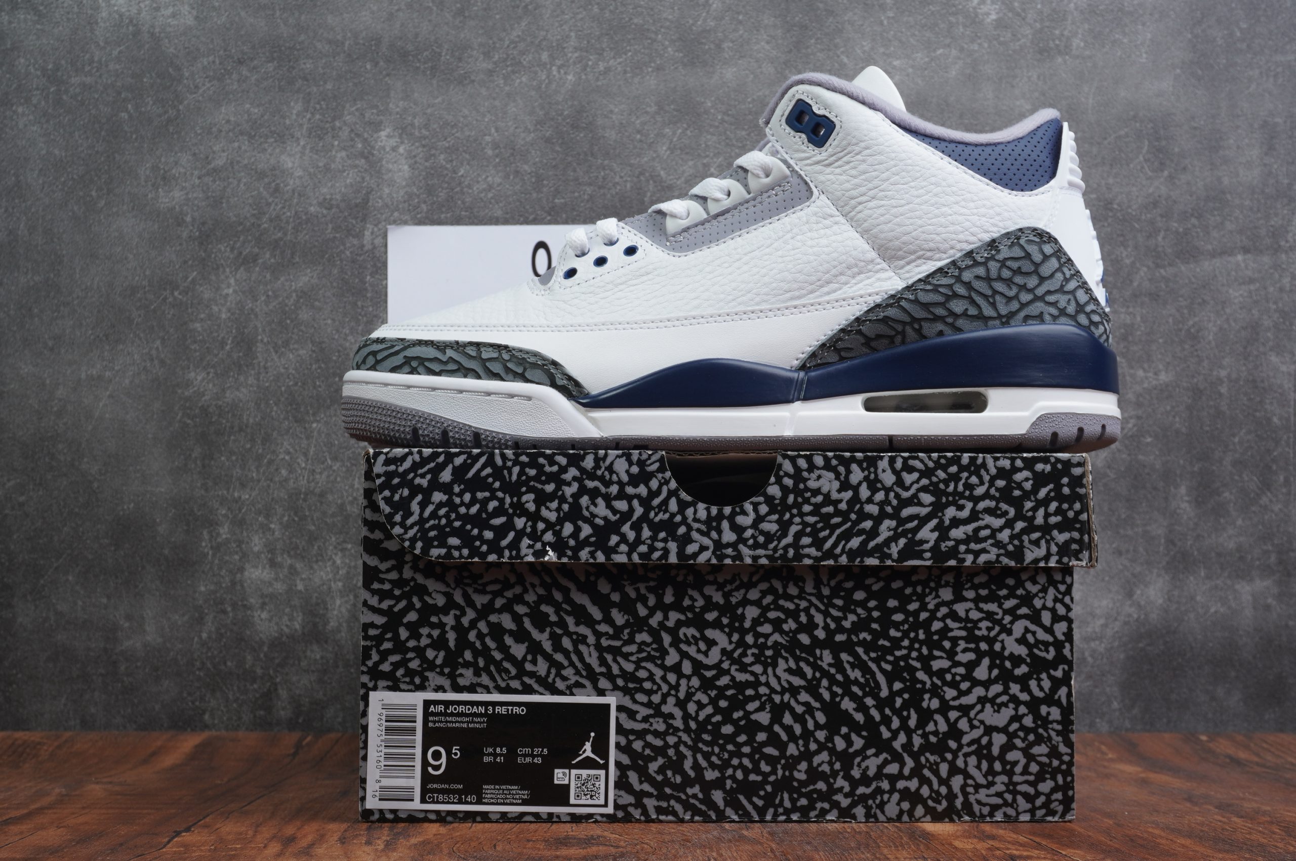 Air Jordan 3 Midnight Navy