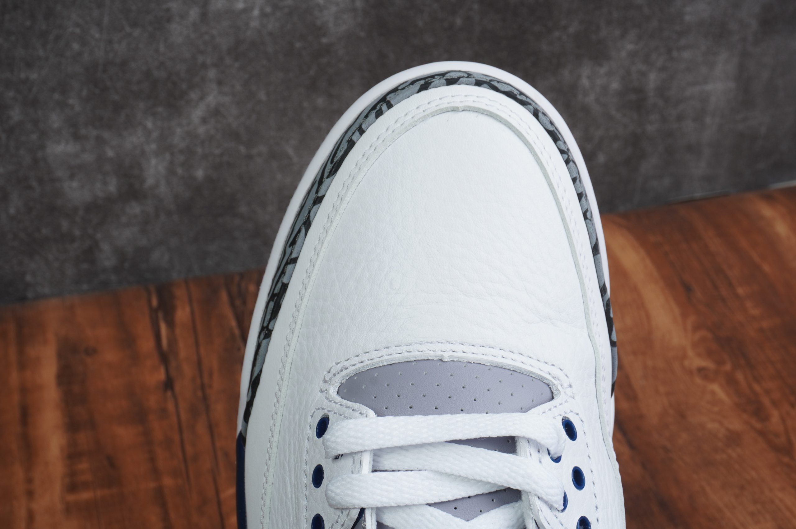 Air Jordan 3 Midnight Navy