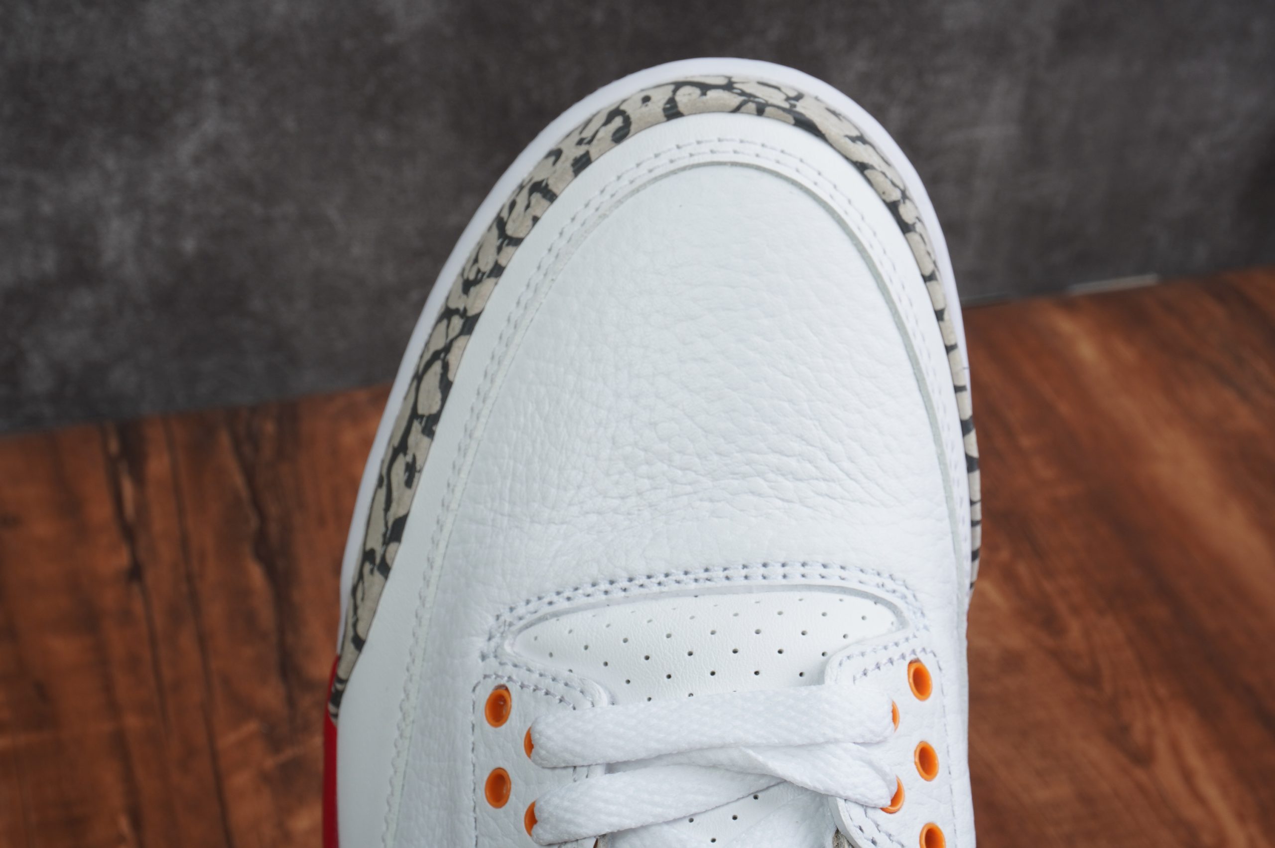 Air Jordan 3 Light Curry-Cardinal Red