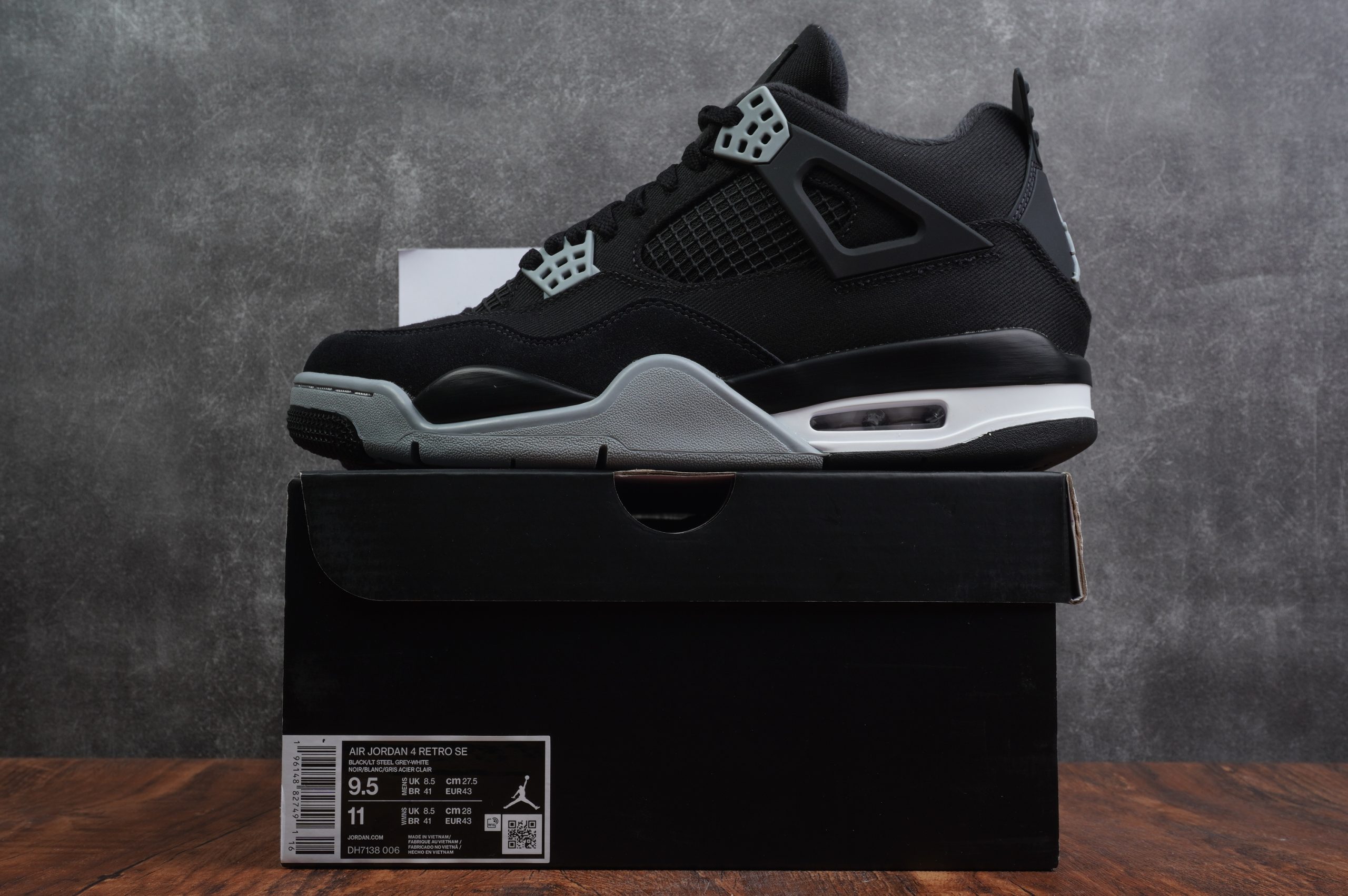 Jordan 4 Retro SE Black Canvas