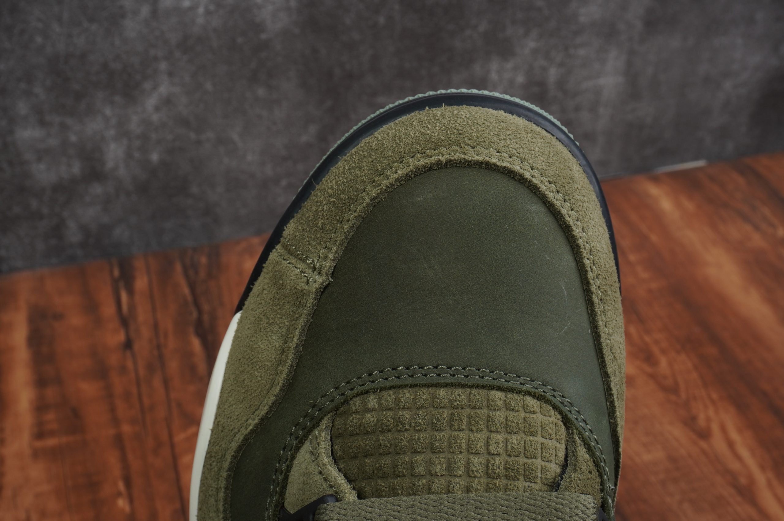 Jordan 4 Retro SE Craft Medium Olive