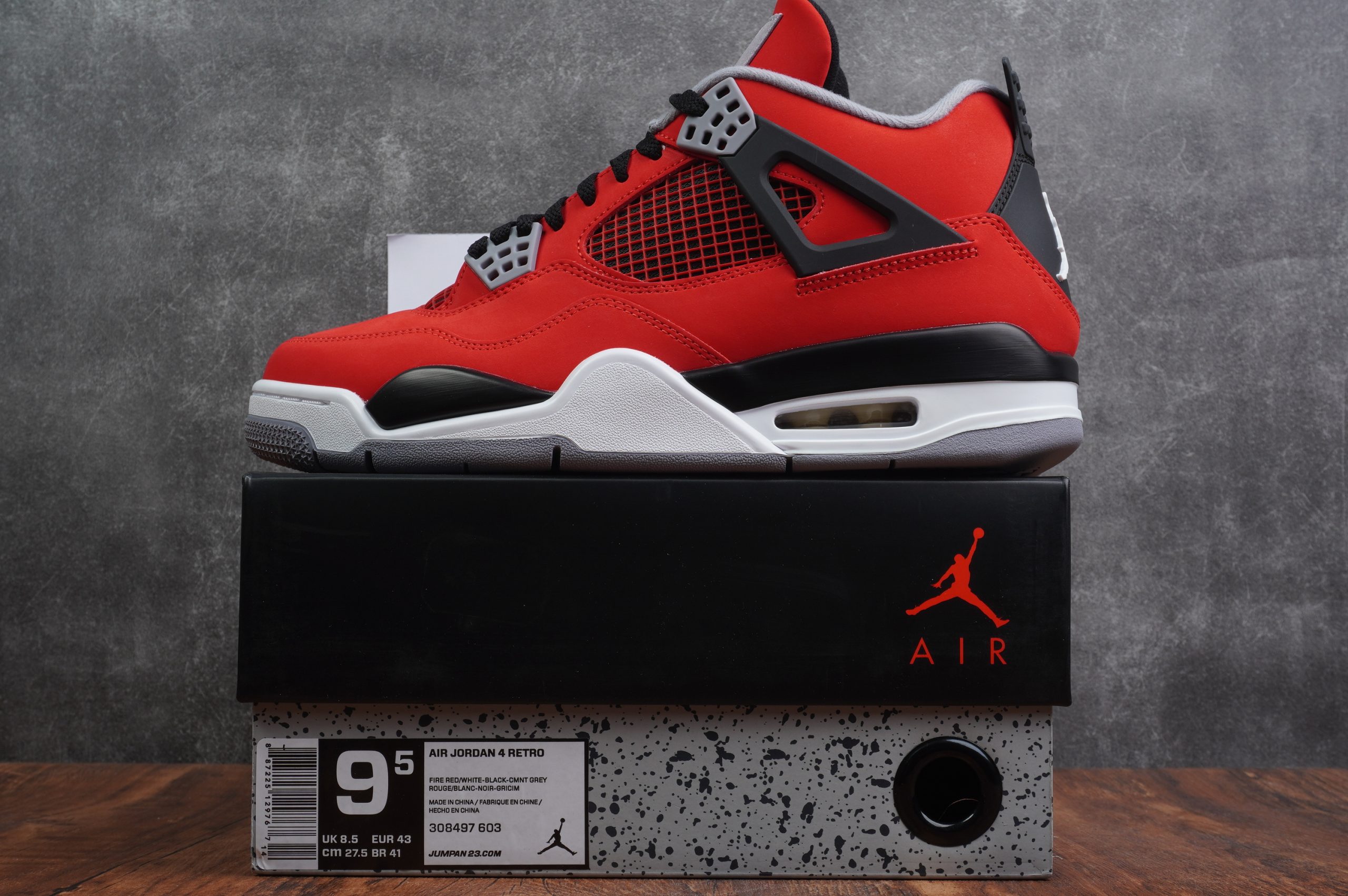 Air Jordan 4 Retro Toro Bravo
