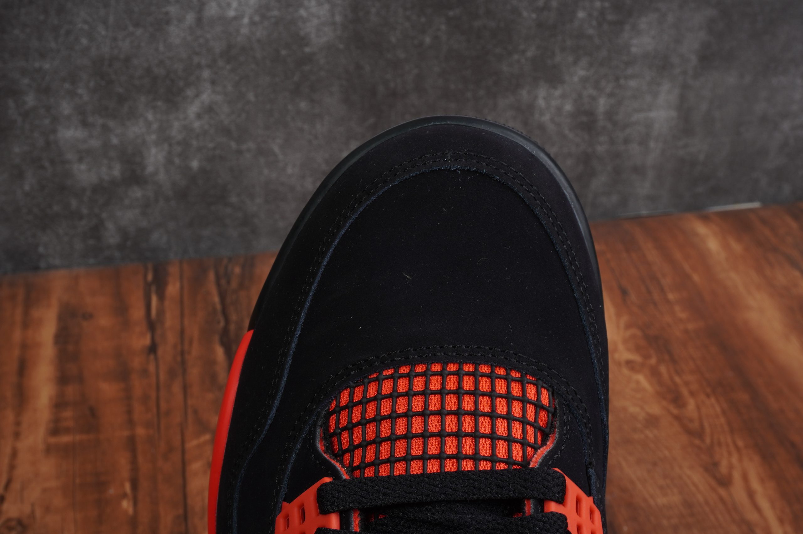 Jordan 4 Retro Red Thunder