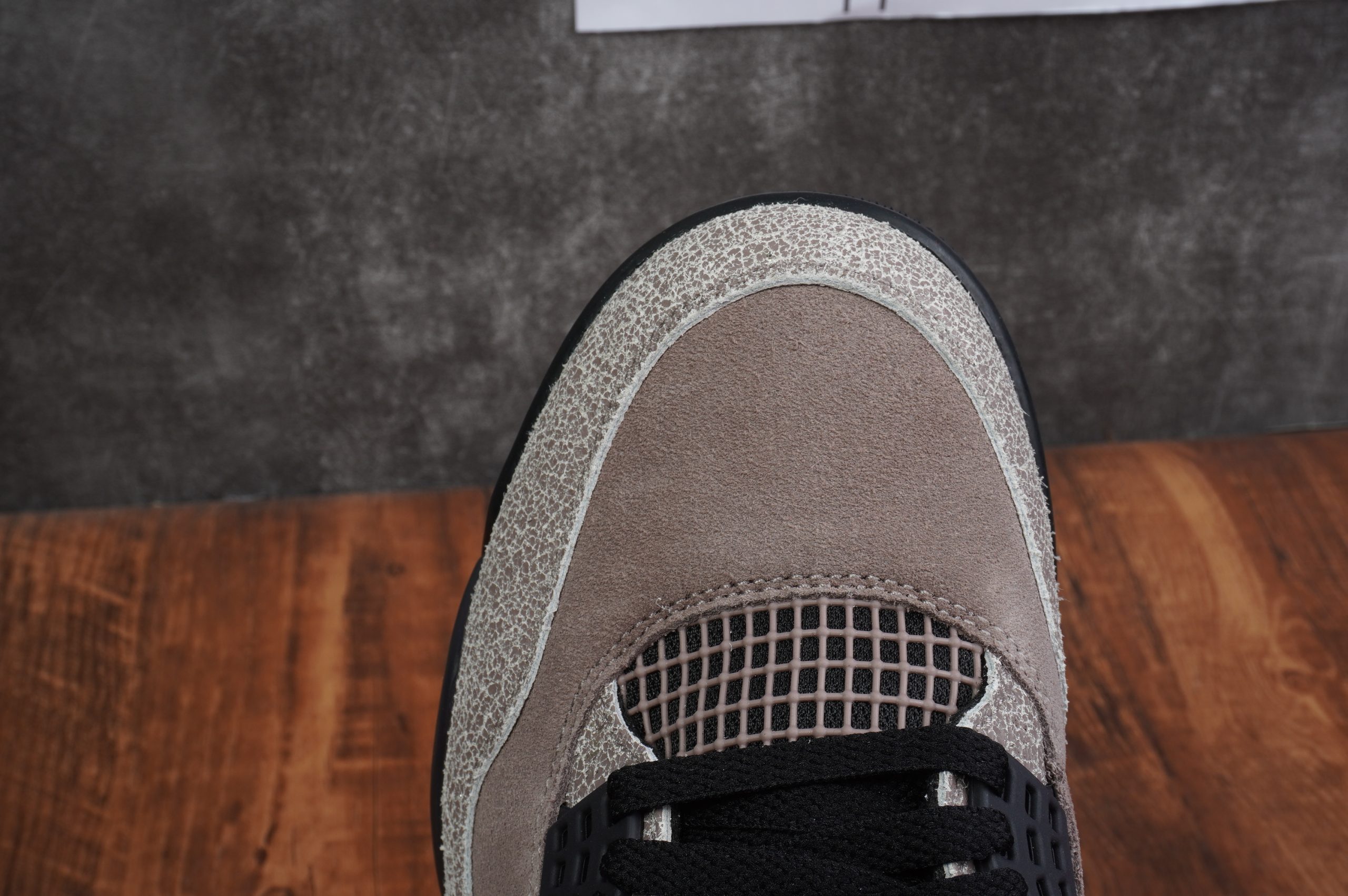 Jordan 4 Retro Taupe Haze