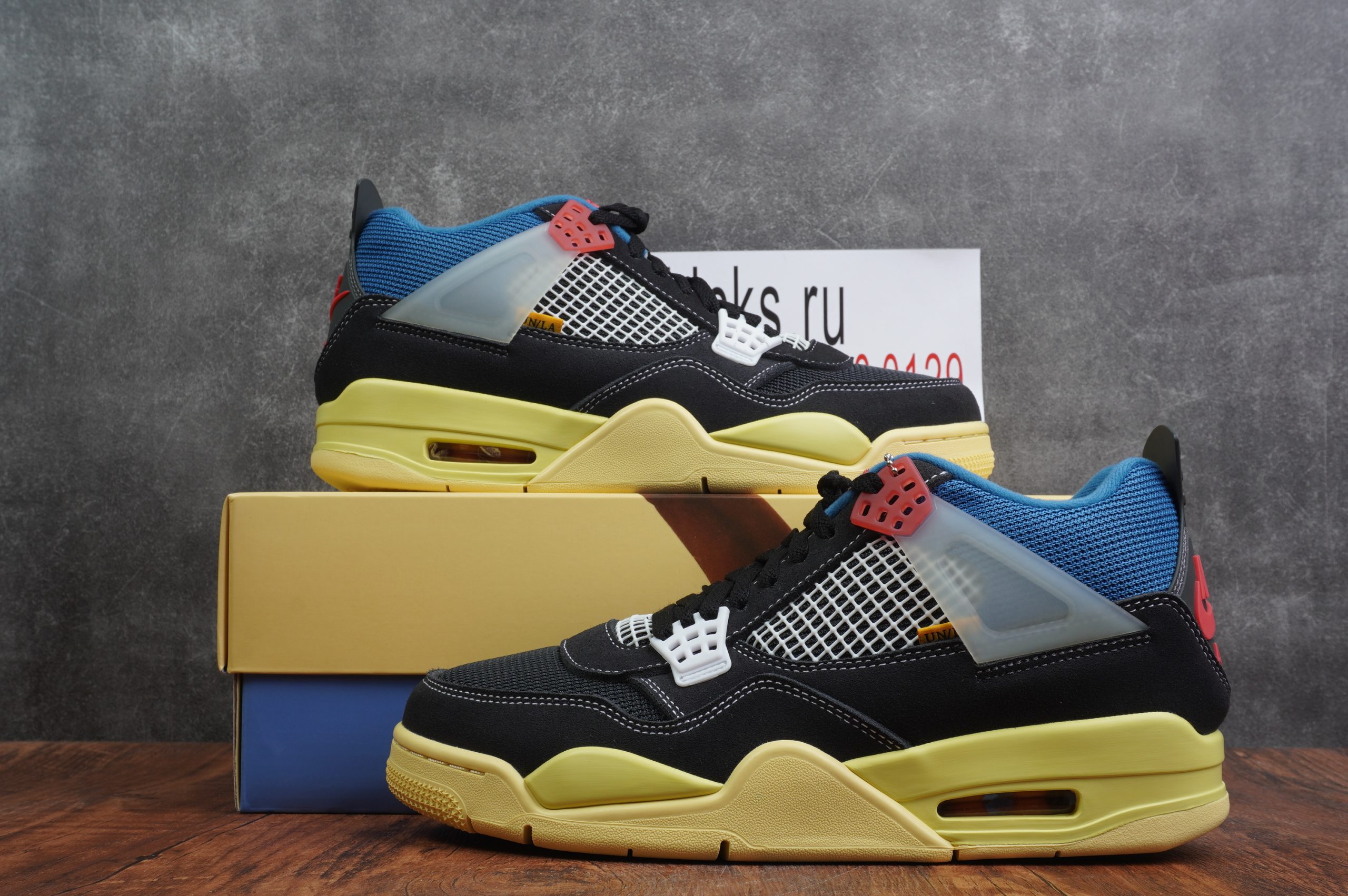 Jordan 4 Retro Union Off Noir