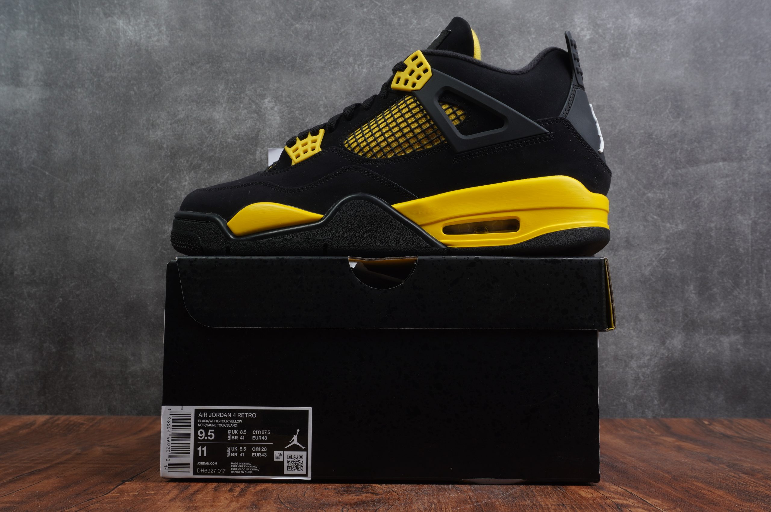 Jordan 4 Retro Thunder 2023