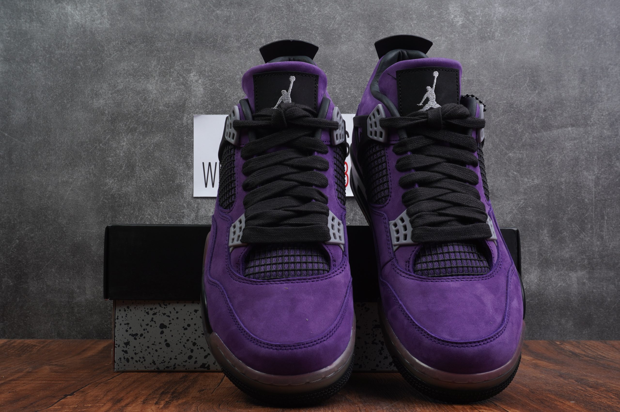 Air Jordan 4 F&F Purple