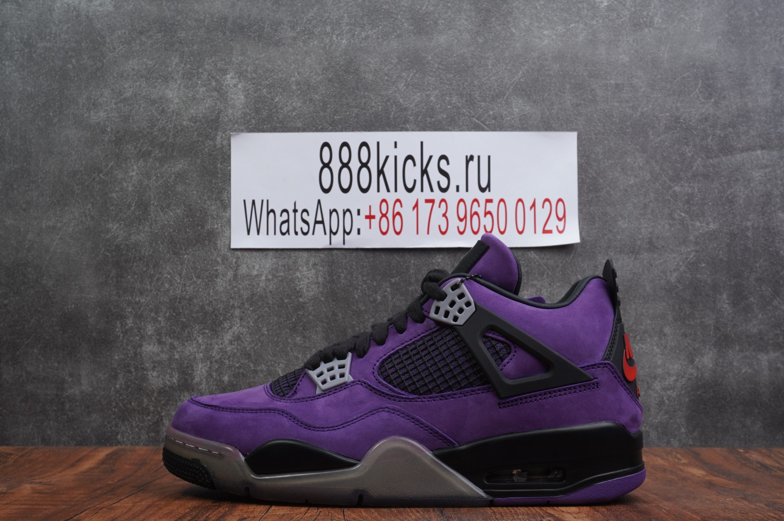 Air Jordan 4 F&F Purple