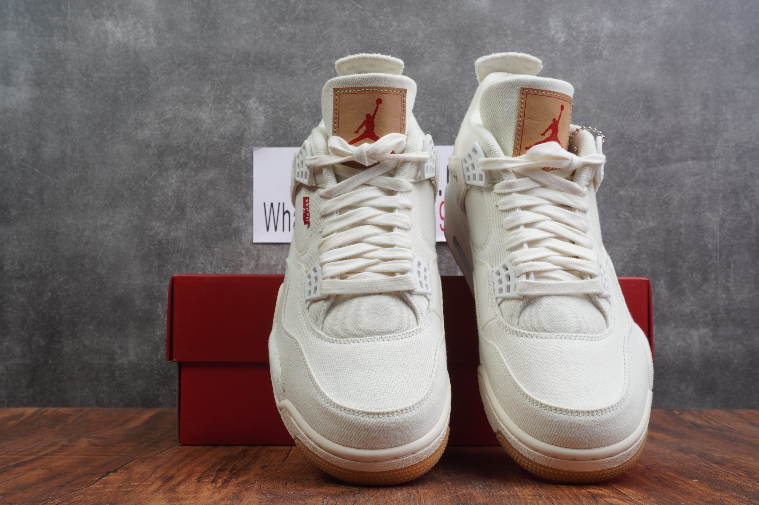 Jordan 4 Retro Levi’s White