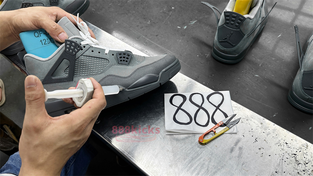 Air Jordan 4 SE Paris Olympics Cement Grey