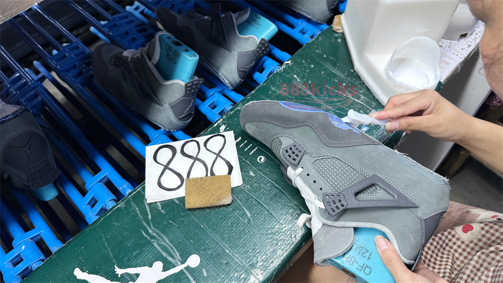 Air Jordan 4 SE Paris Olympics Cement Grey