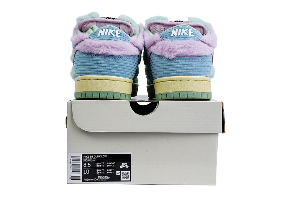 VERDY x Nike SB Dunk Low Visty